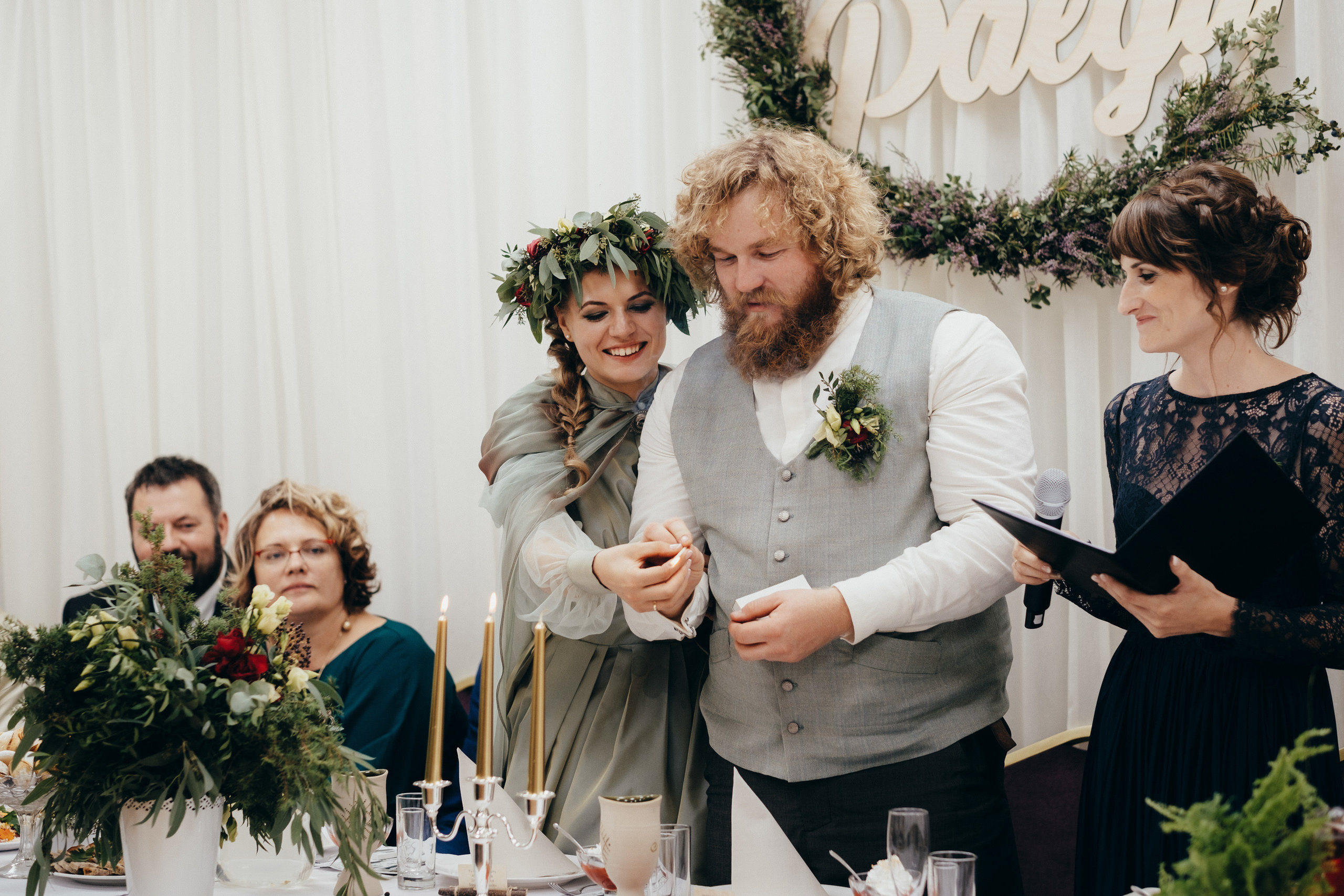 Kāzu stāsts Madara & Ingus. Kāzu × Ģimenes notikumu fotografs Edgars Kalniņš