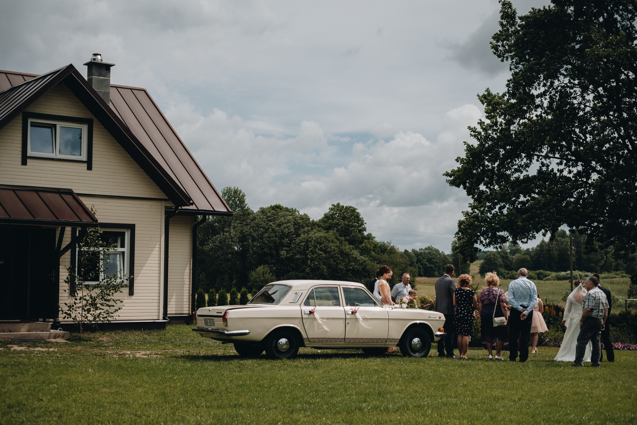 Kāzu stāsts Henrijs & Kristīne. Kāzu × Ģimenes notikumu fotografs Edgars Kalniņš