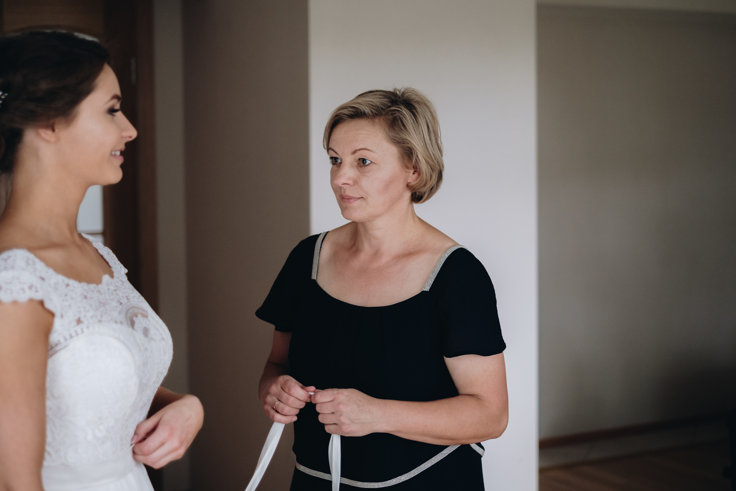 Kāzu stāsts Henrijs & Kristīne. Kāzu × Ģimenes notikumu fotografs Edgars Kalniņš