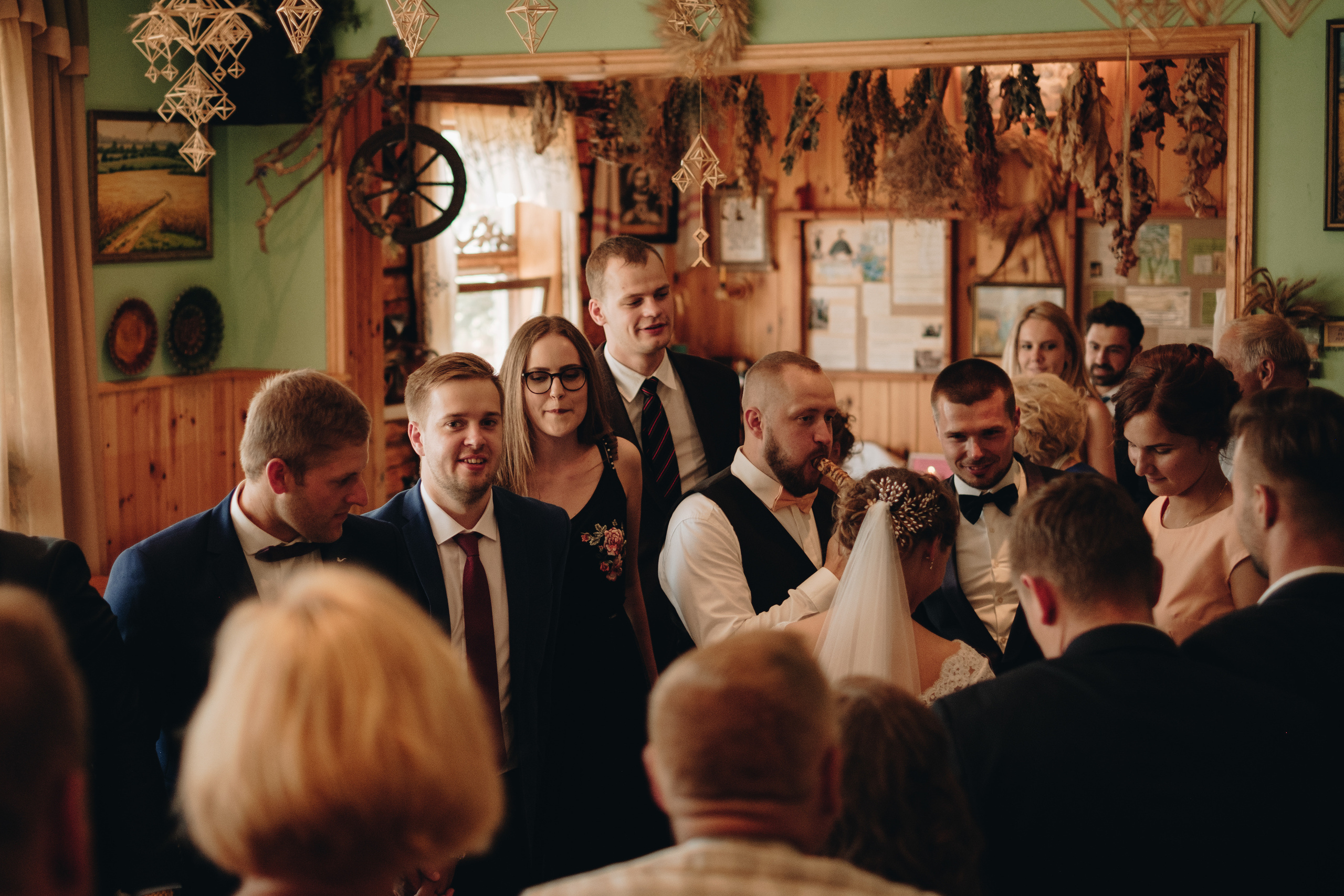 Kāzu stāsts Henrijs & Kristīne. Kāzu × Ģimenes notikumu fotografs Edgars Kalniņš