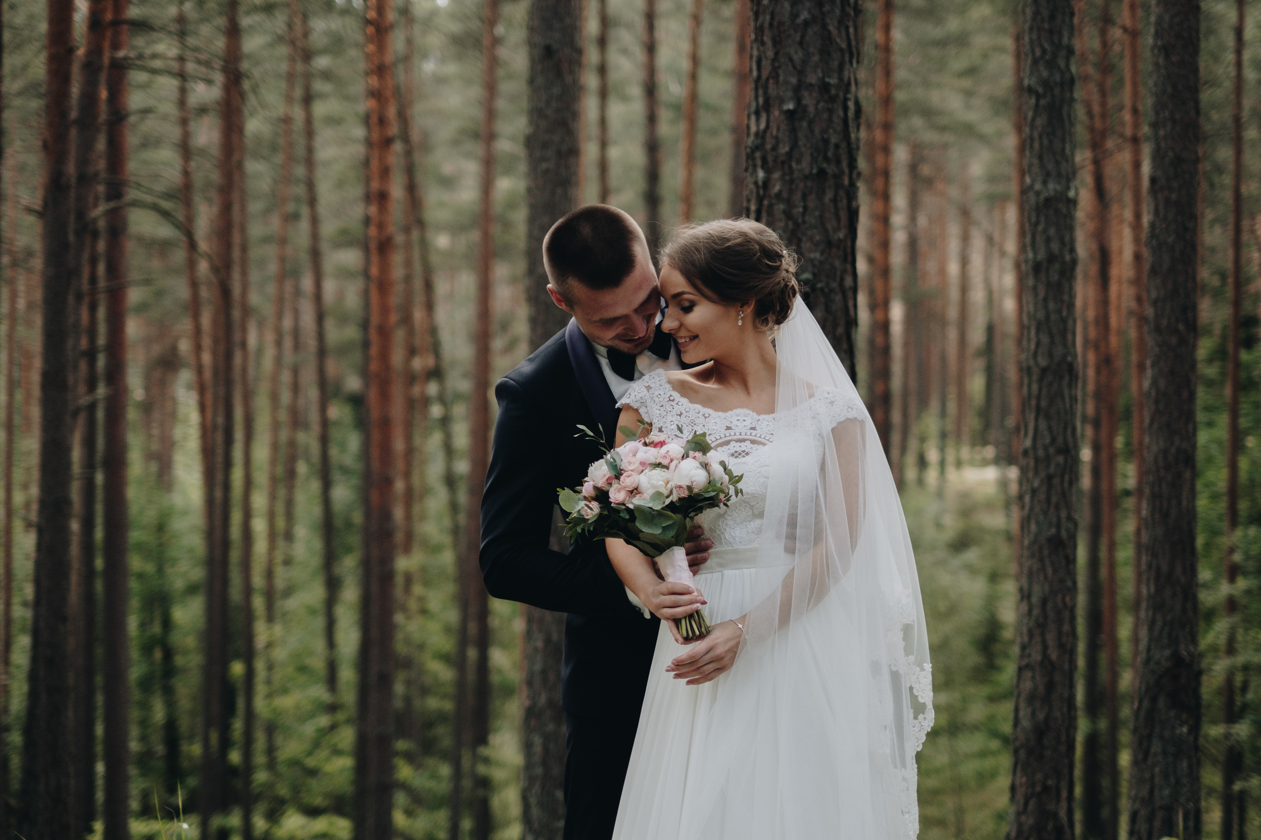 Kāzu stāsts Henrijs & Kristīne. Kāzu × Ģimenes notikumu fotografs Edgars Kalniņš