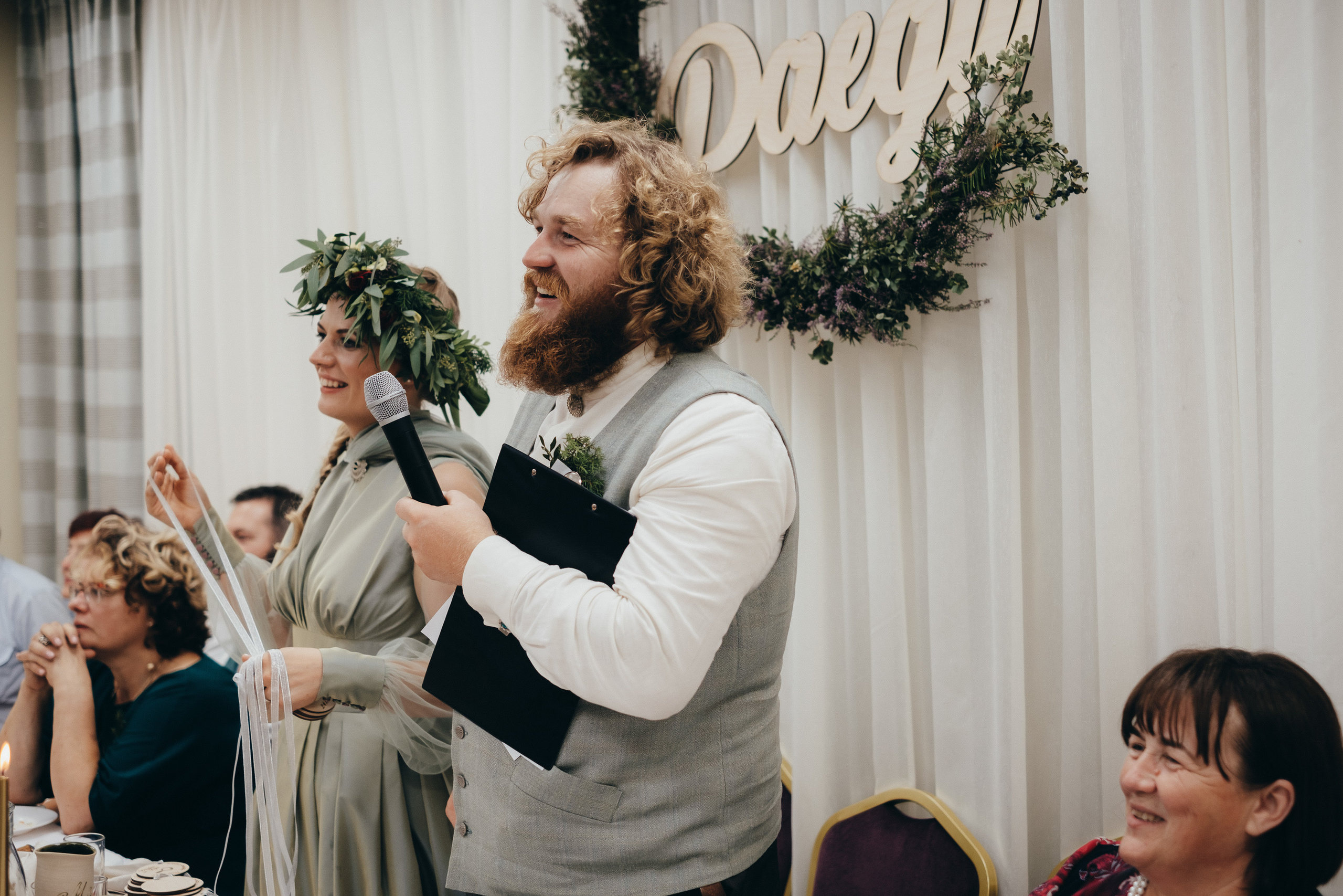 Kāzu stāsts Madara & Ingus. Kāzu × Ģimenes notikumu fotografs Edgars Kalniņš