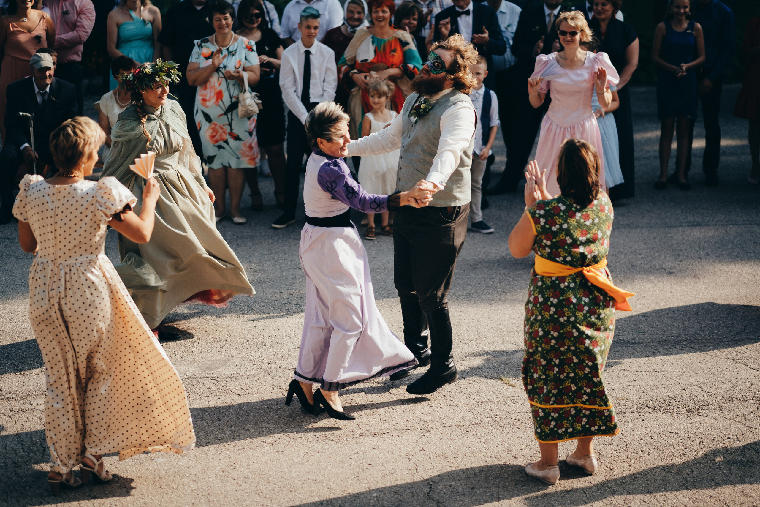 Kāzu stāsts Madara & Ingus. Kāzu × Ģimenes notikumu fotografs Edgars Kalniņš