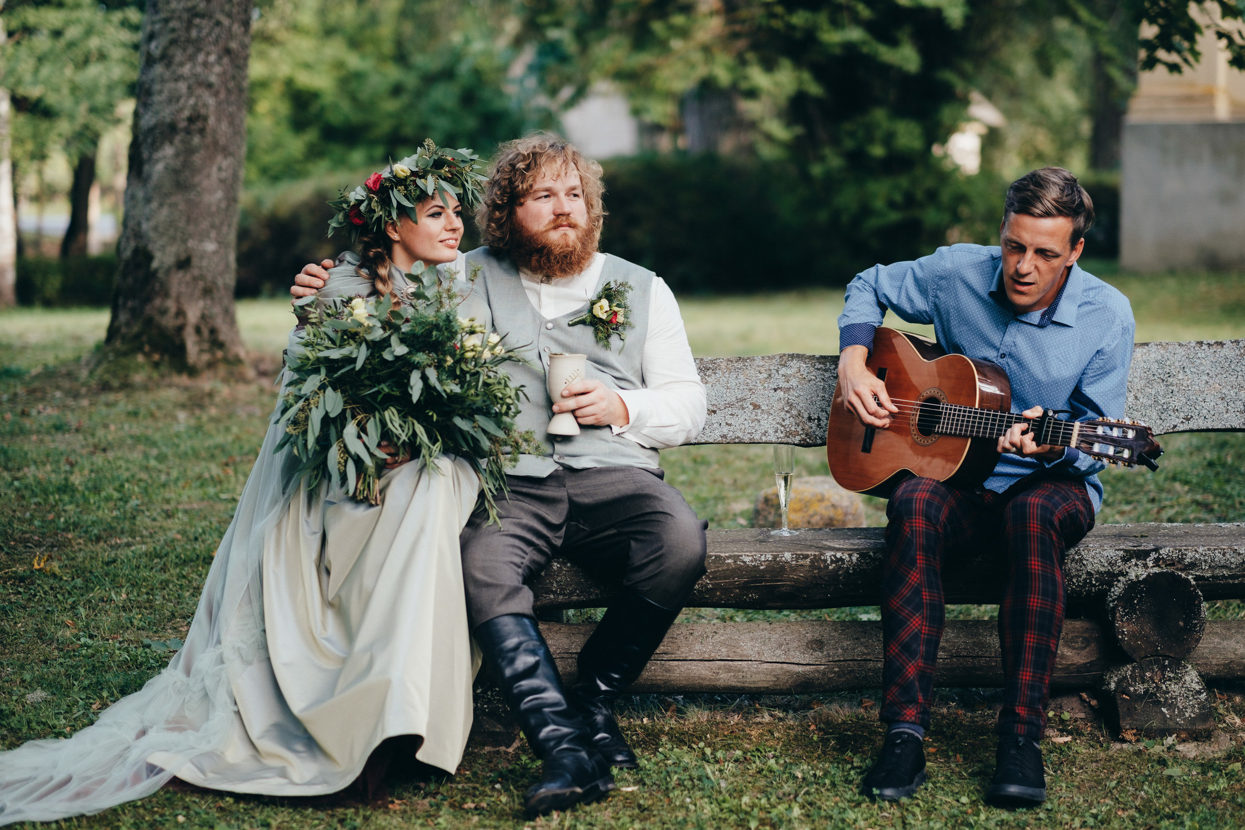 Kāzu stāsts Madara & Ingus. Kāzu × Ģimenes notikumu fotografs Edgars Kalniņš
