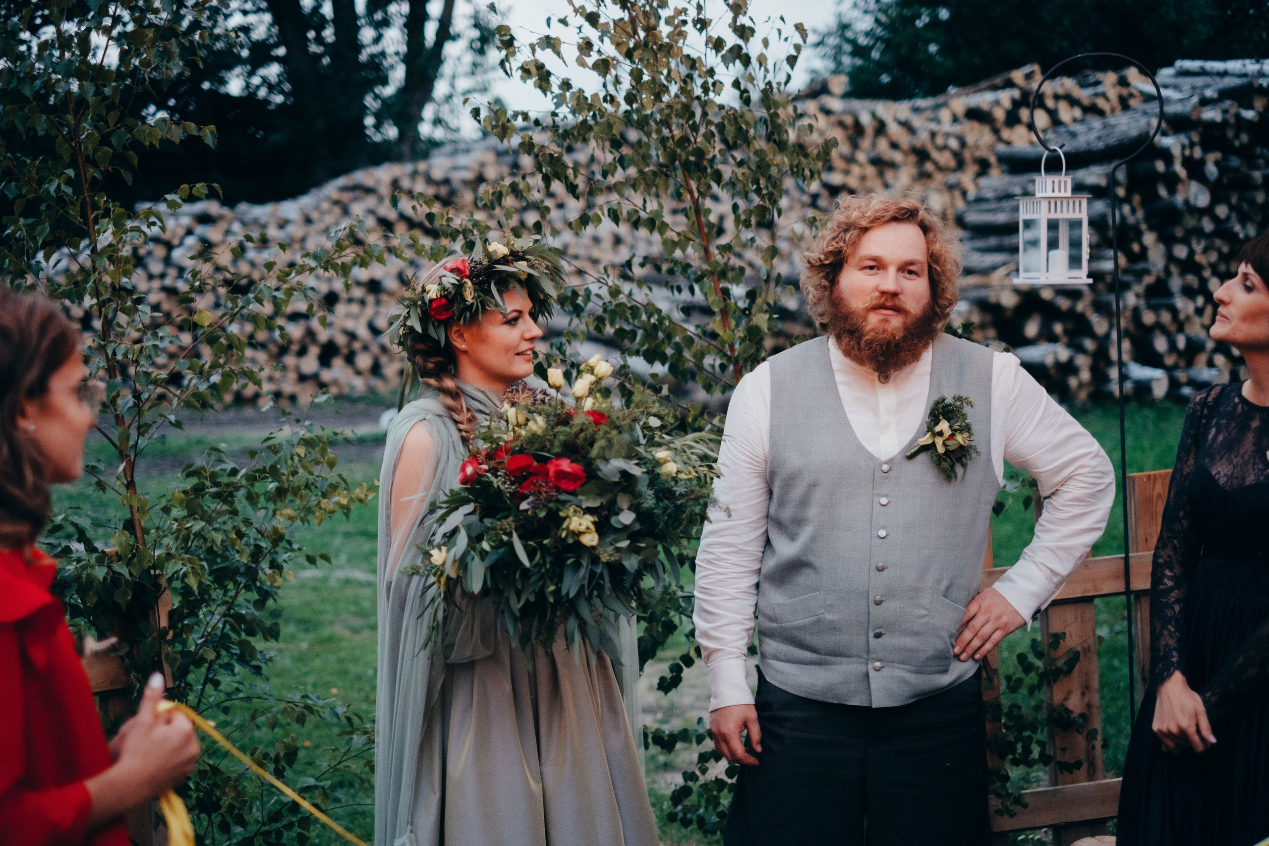 Kāzu stāsts Madara & Ingus. Kāzu × Ģimenes notikumu fotografs Edgars Kalniņš