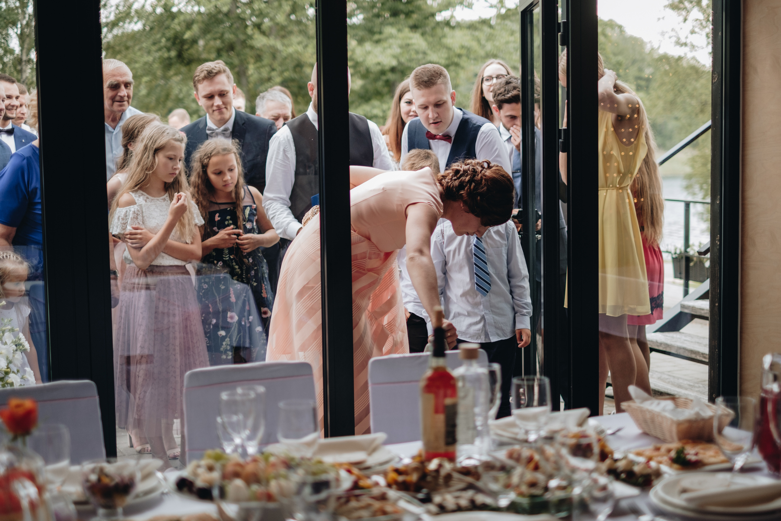 Kāzu stāsts Henrijs & Kristīne. Kāzu × Ģimenes notikumu fotografs Edgars Kalniņš