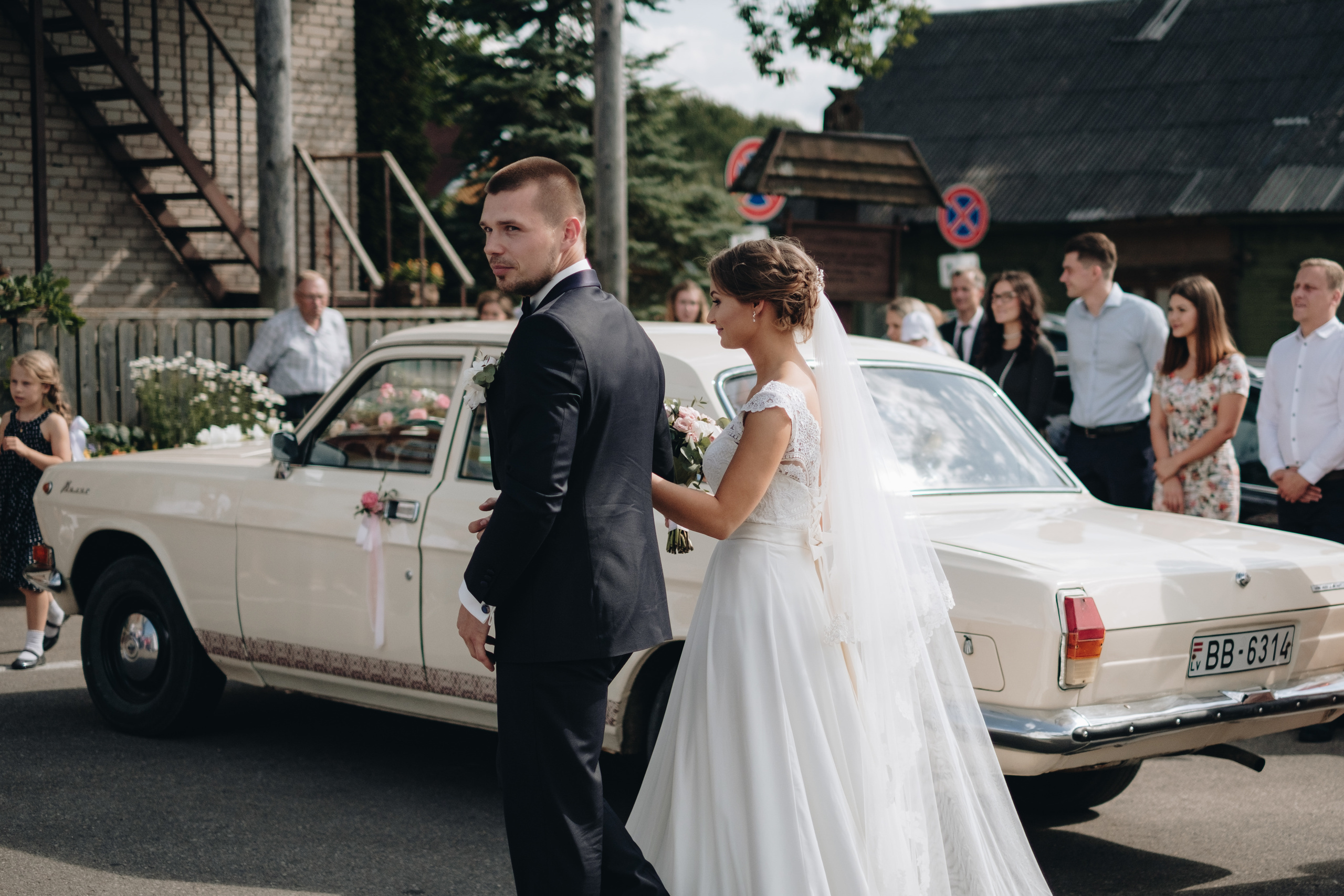 Kāzu stāsts Henrijs & Kristīne. Kāzu × Ģimenes notikumu fotografs Edgars Kalniņš