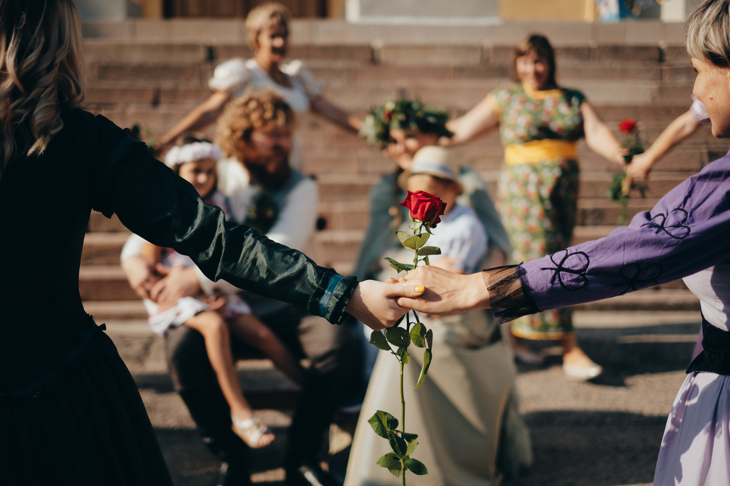 Kāzu stāsts Madara & Ingus. Kāzu × Ģimenes notikumu fotografs Edgars Kalniņš