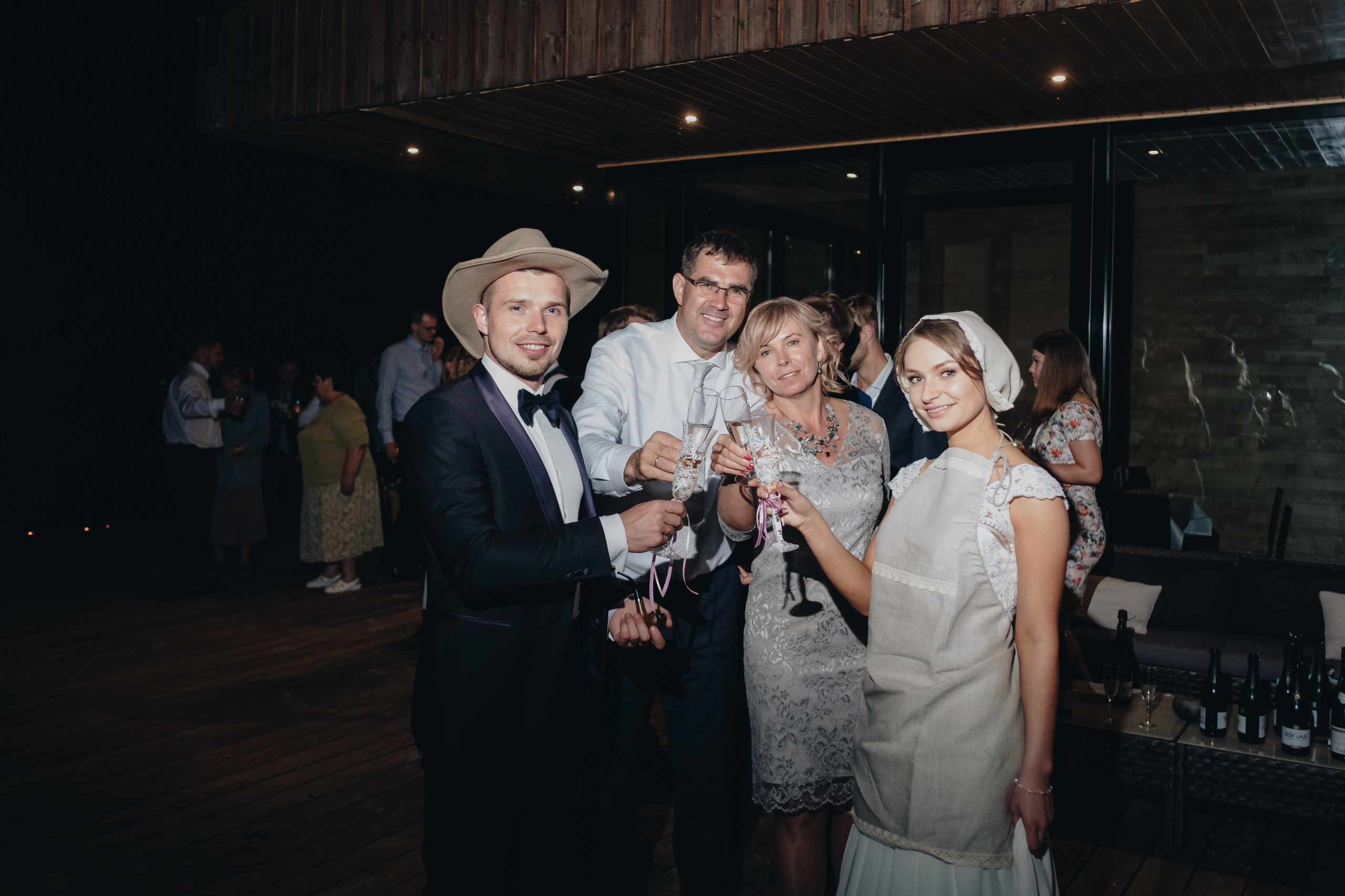 Kāzu stāsts Henrijs & Kristīne. Kāzu × Ģimenes notikumu fotografs Edgars Kalniņš