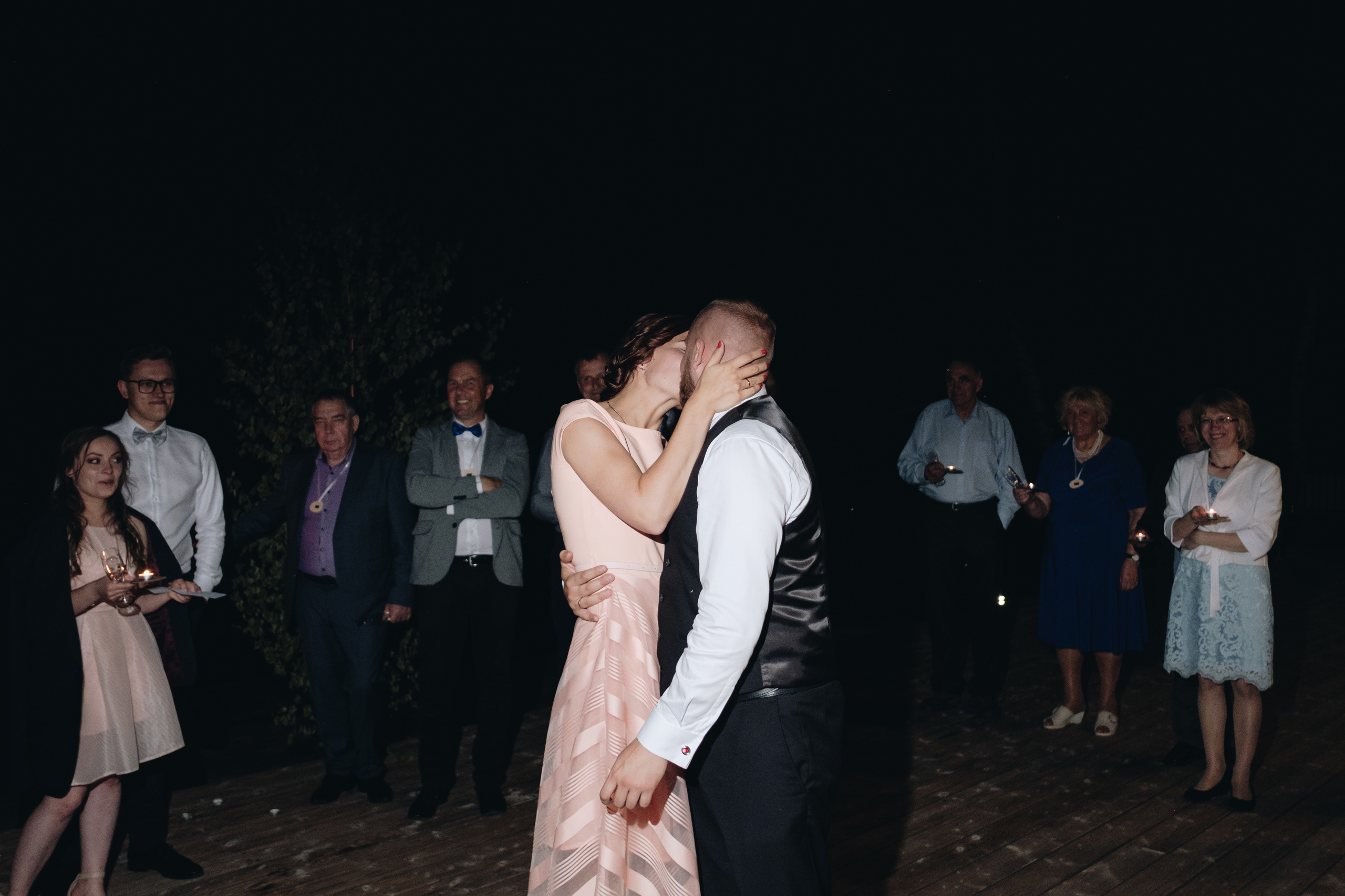 Kāzu stāsts Henrijs & Kristīne. Kāzu × Ģimenes notikumu fotografs Edgars Kalniņš