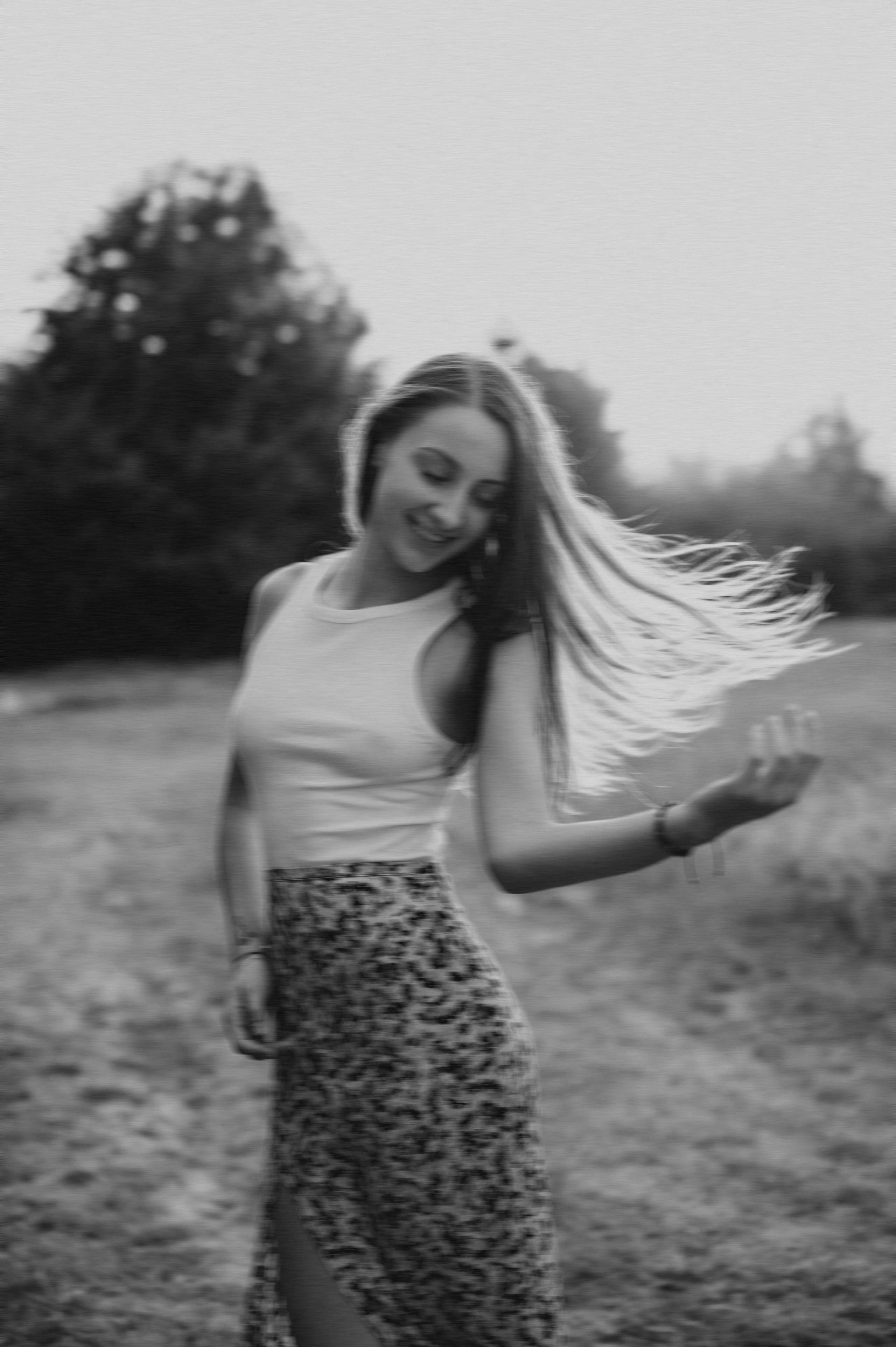 Sedinta foto in natura la apus. Proud Vision Weddings | Wedding Photography & Film — Servicii profesionale Foto Video Nunta Iasi