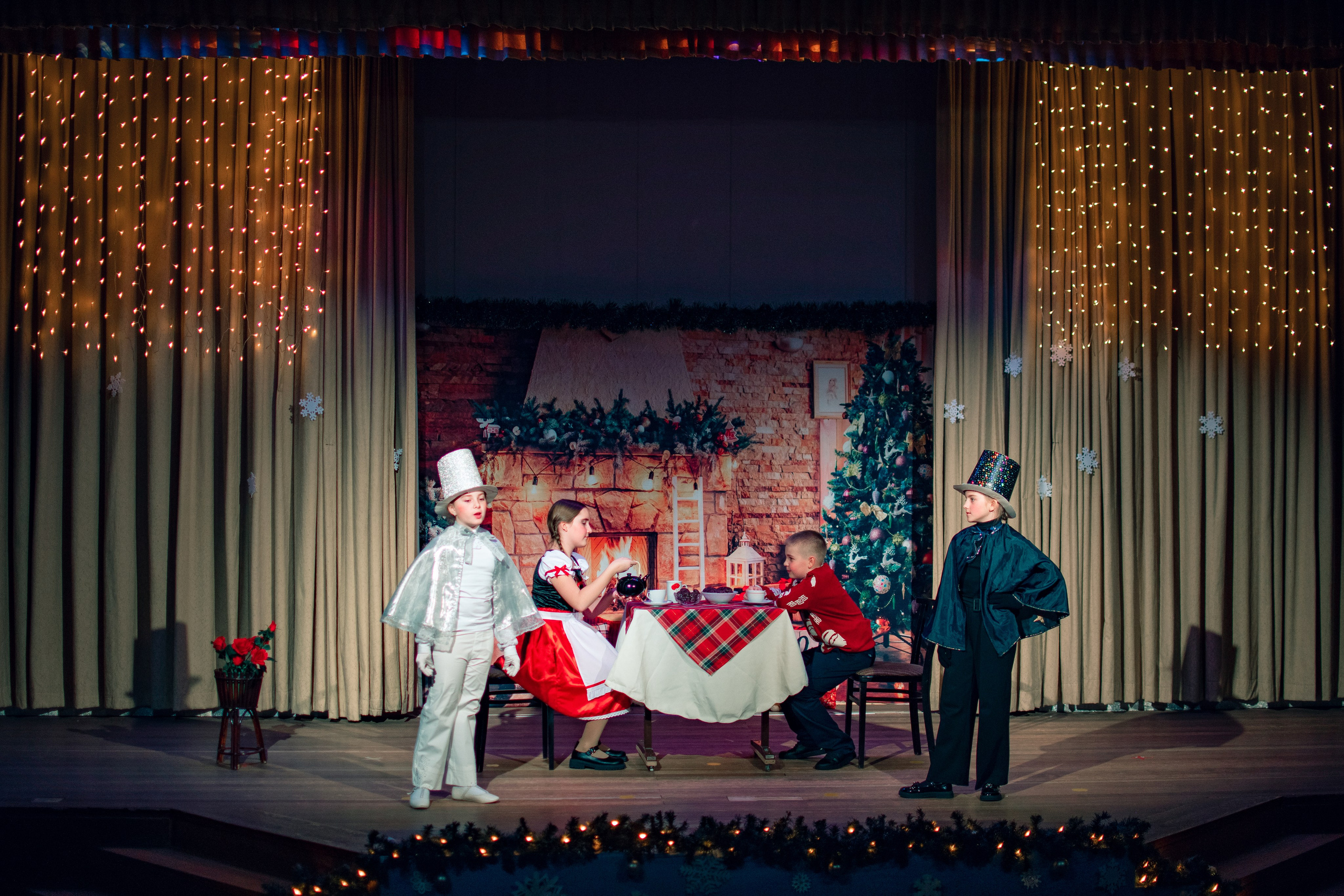 Театральная студия. Семейный и детский фотограф