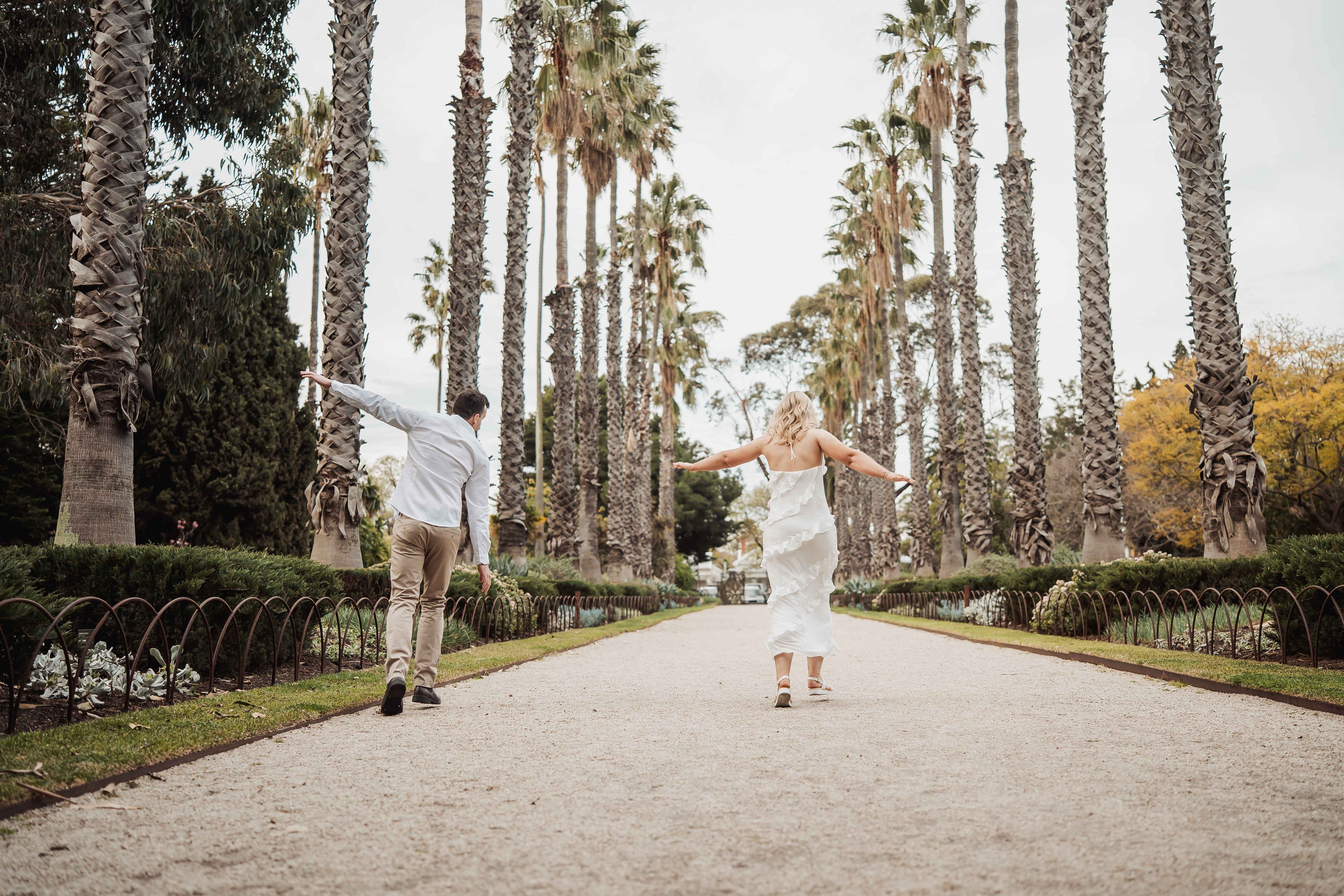 Melbourne pre-wedding photographer, engagement session Melbourne, pre-wedding shoot Victoria.