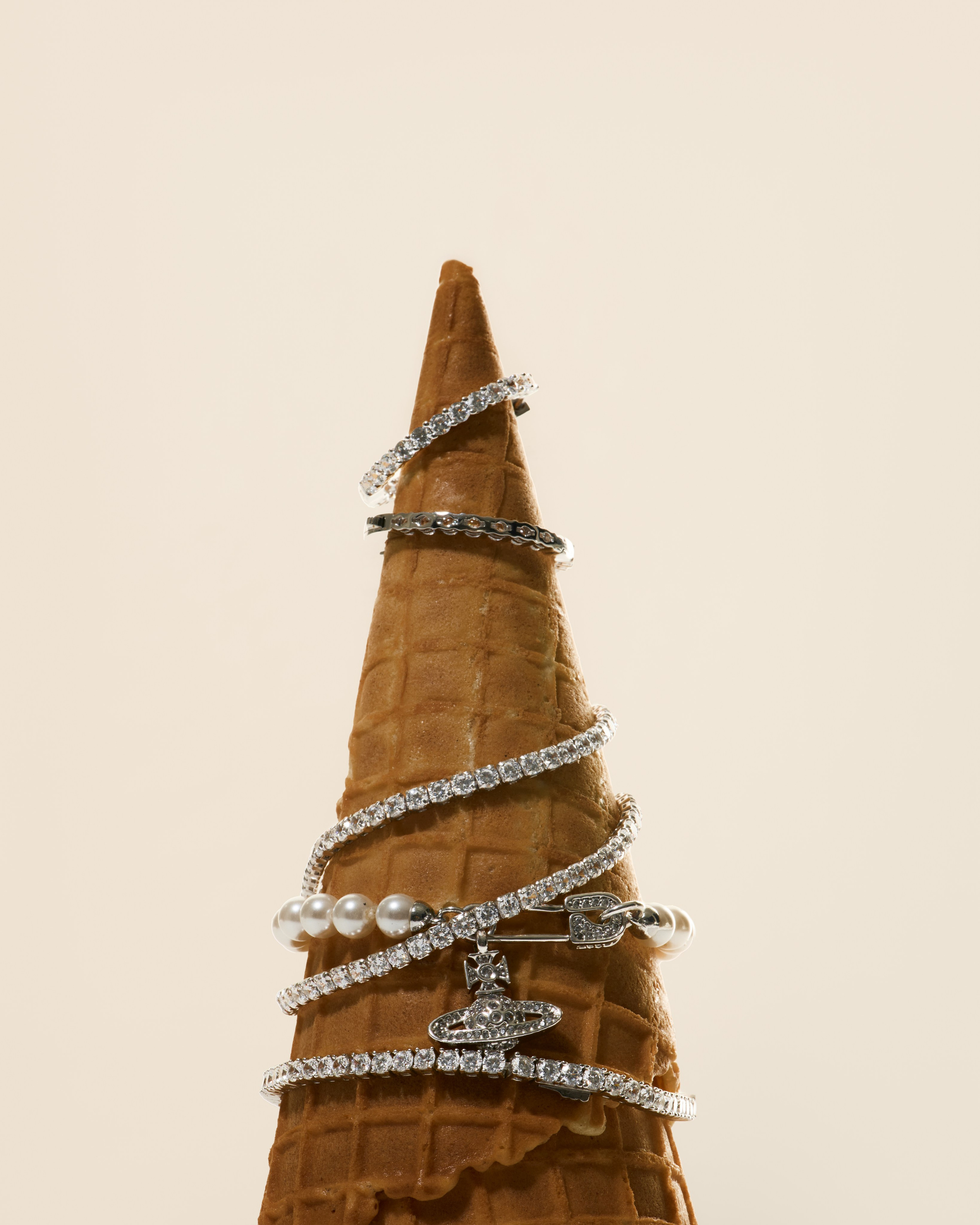 Fashion & Product. Photographer and videographer for business in Tbilisi Catrine Poznyak