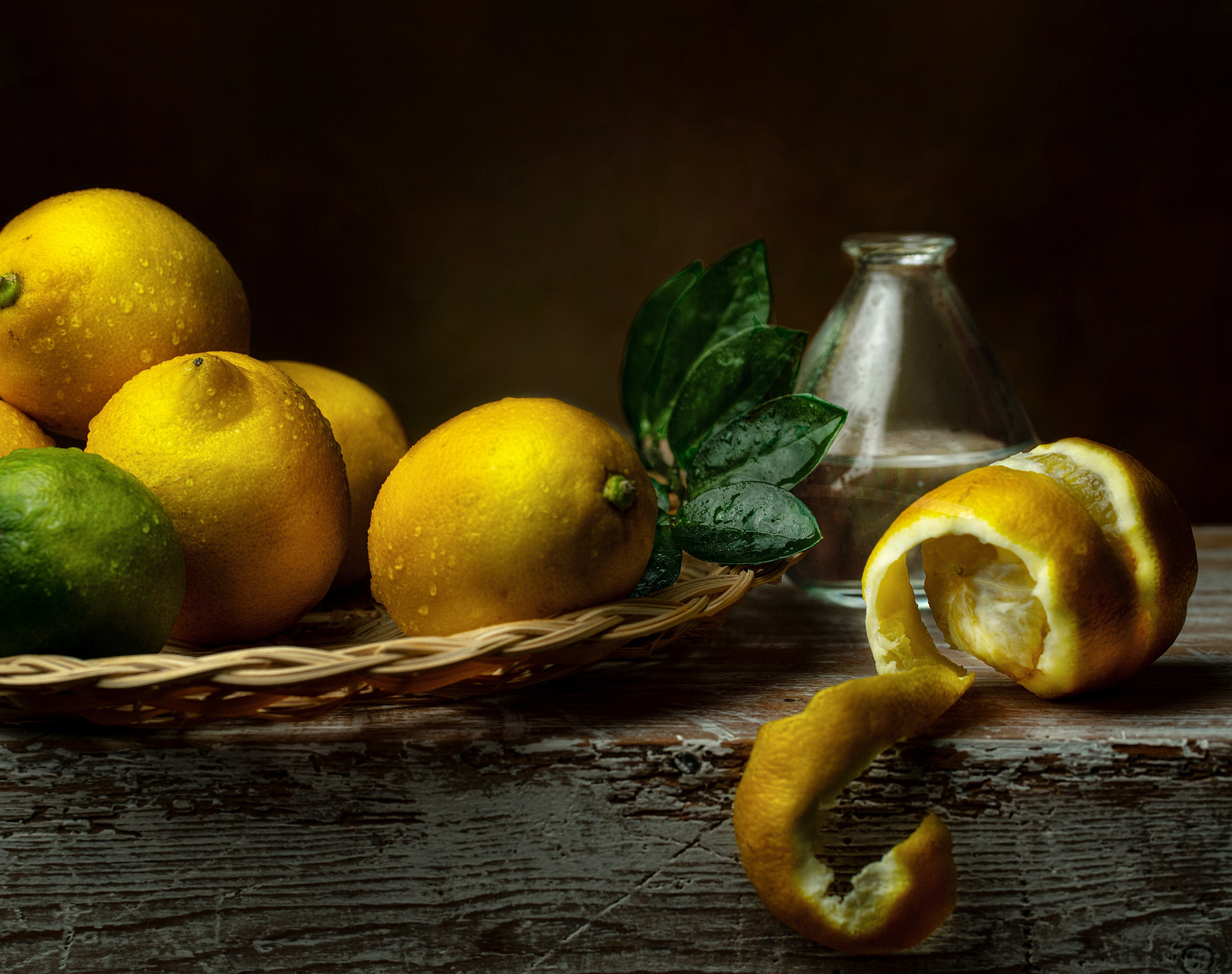 Elegantes Stillleben mit Limonen Objekt Foto 