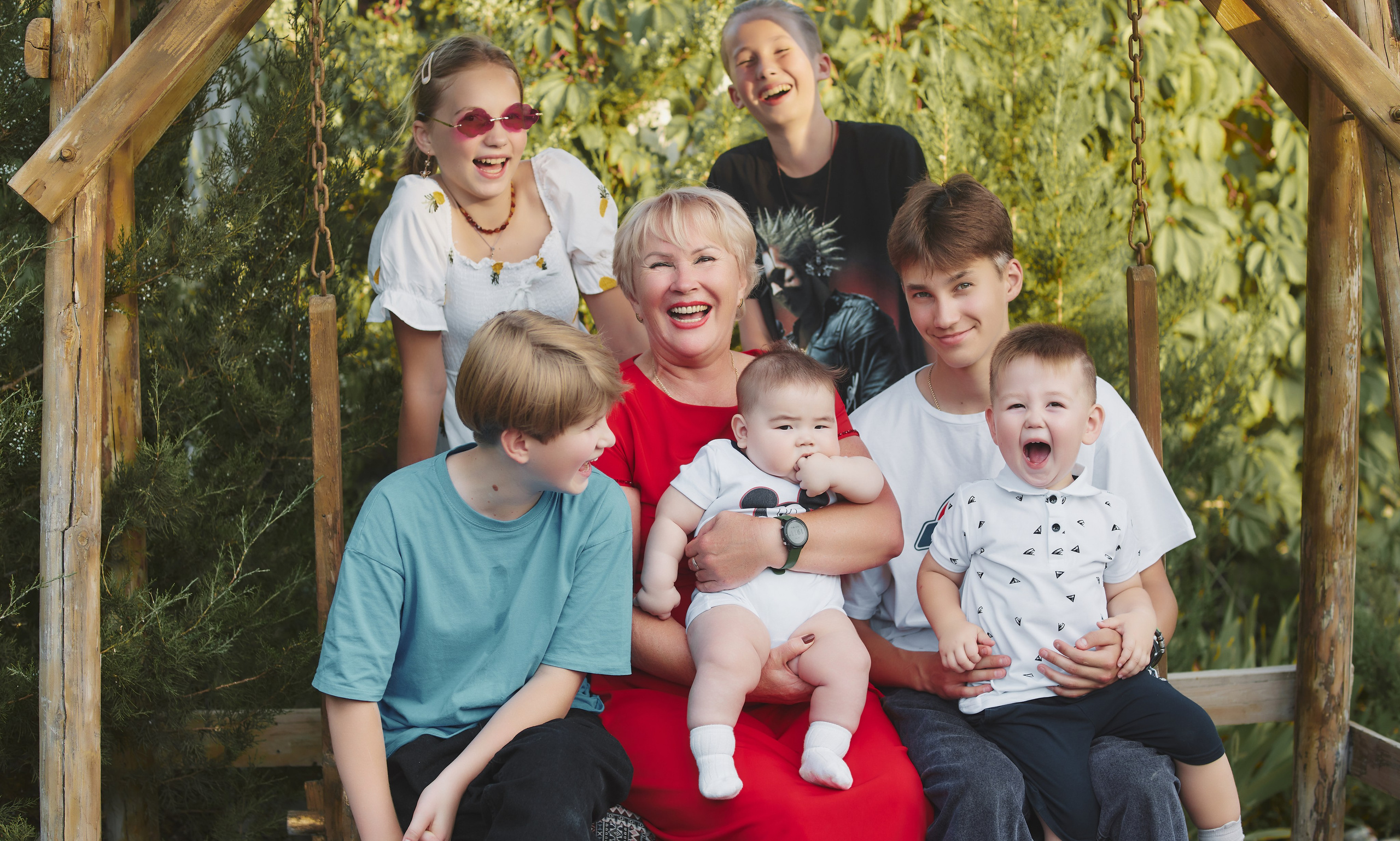 Большая Семейная Фотосессия Вартанова – Ваш Семейный Фотограф в Бишкек. Валерия Вартанова. Фотограф