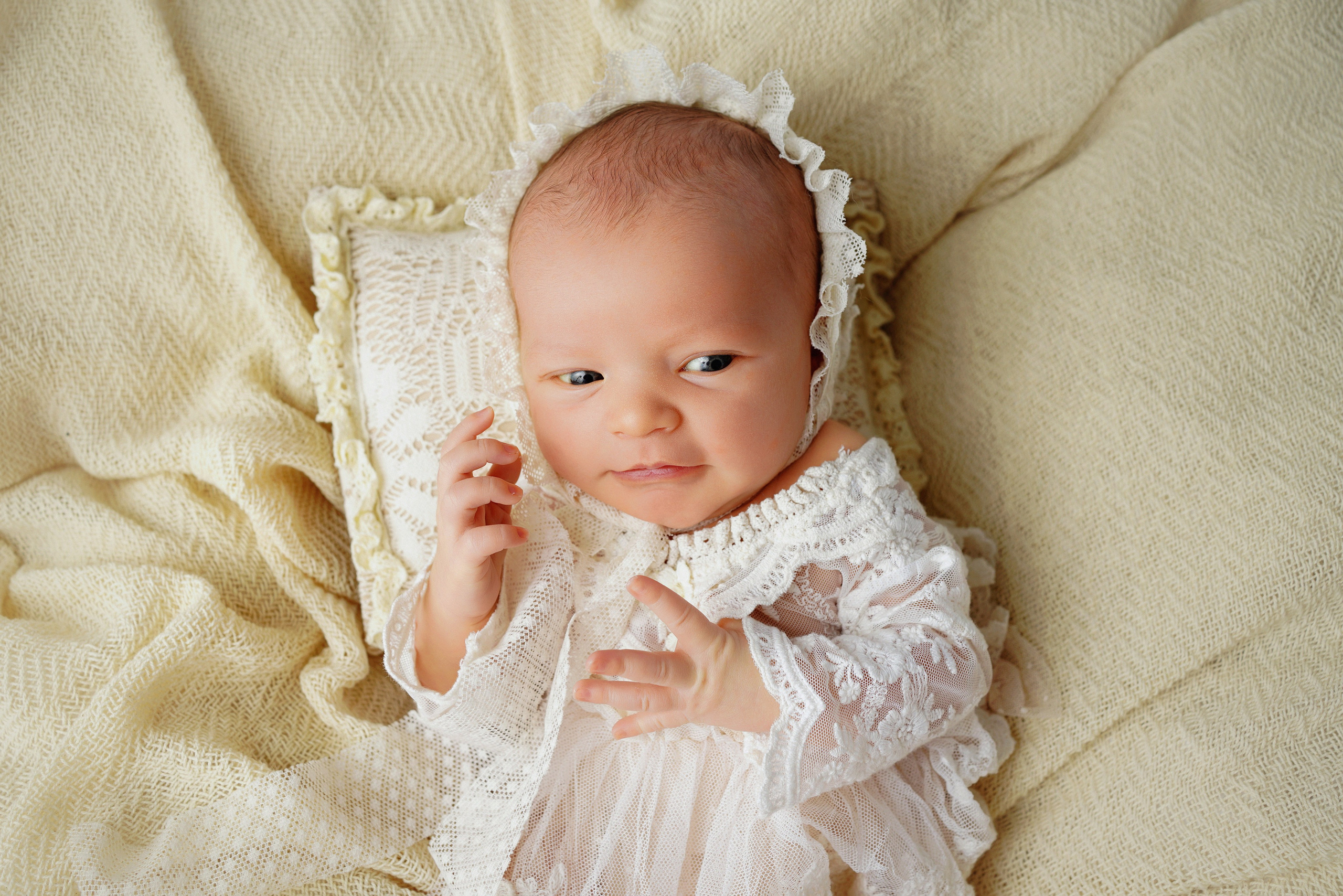 Newborn HOME. Neugeborenenfotografin und Retoucher in Augsburg Nastassia Schneider