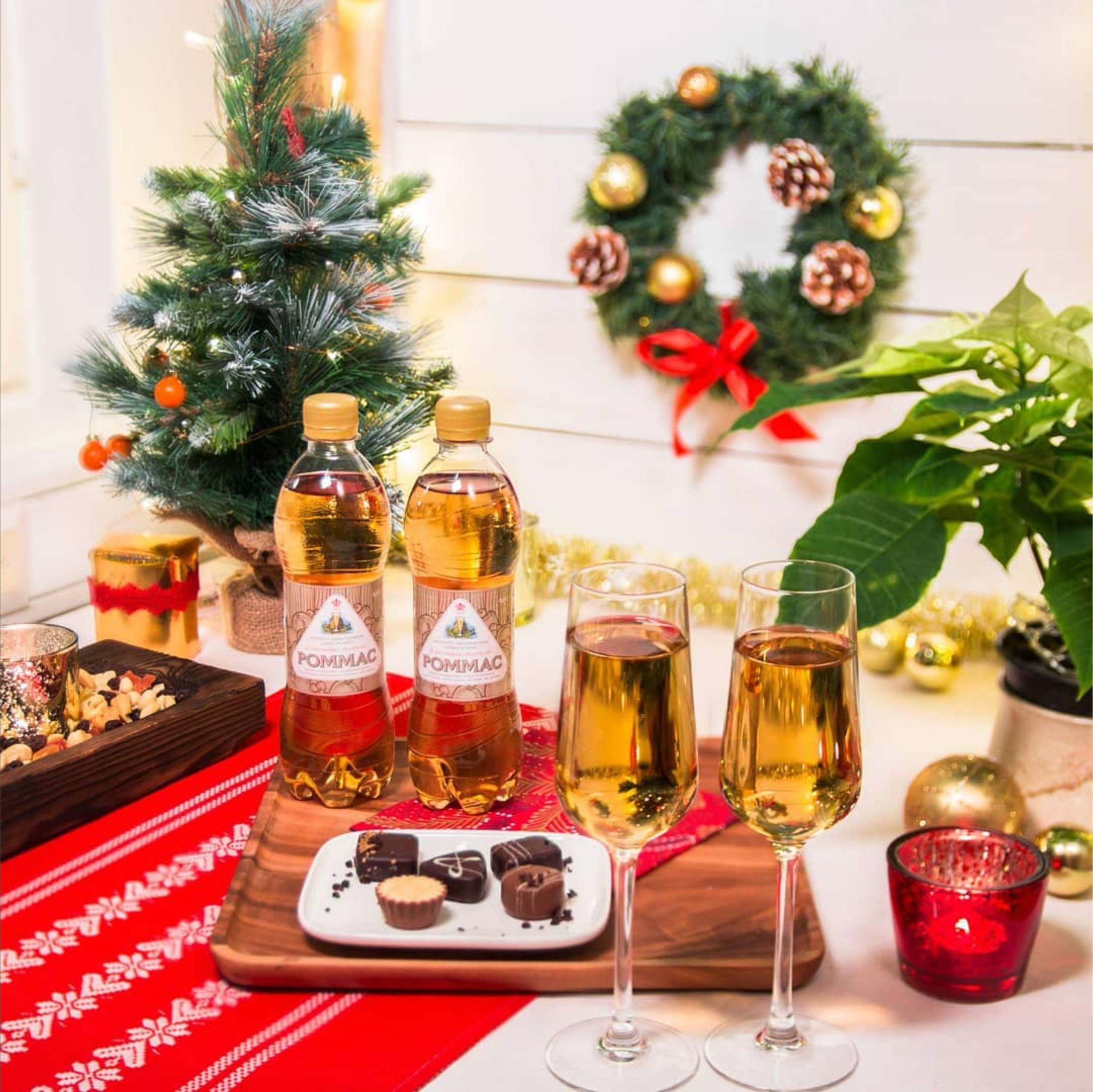 Pommac. Anna Z commercial photographer and graphic designer based in Turku