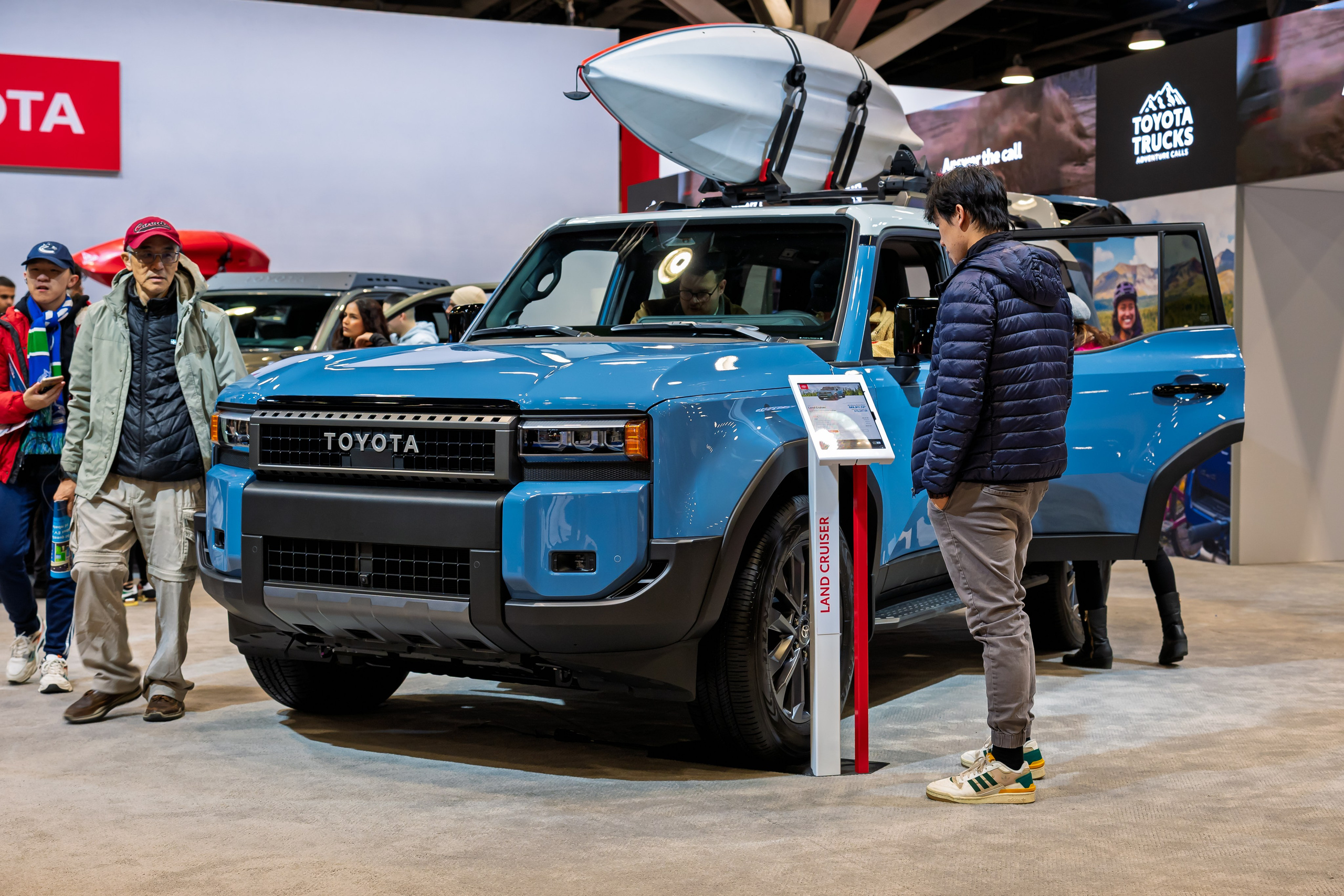 Auto & Moto. Roaming Reflections of Motorcycle Life