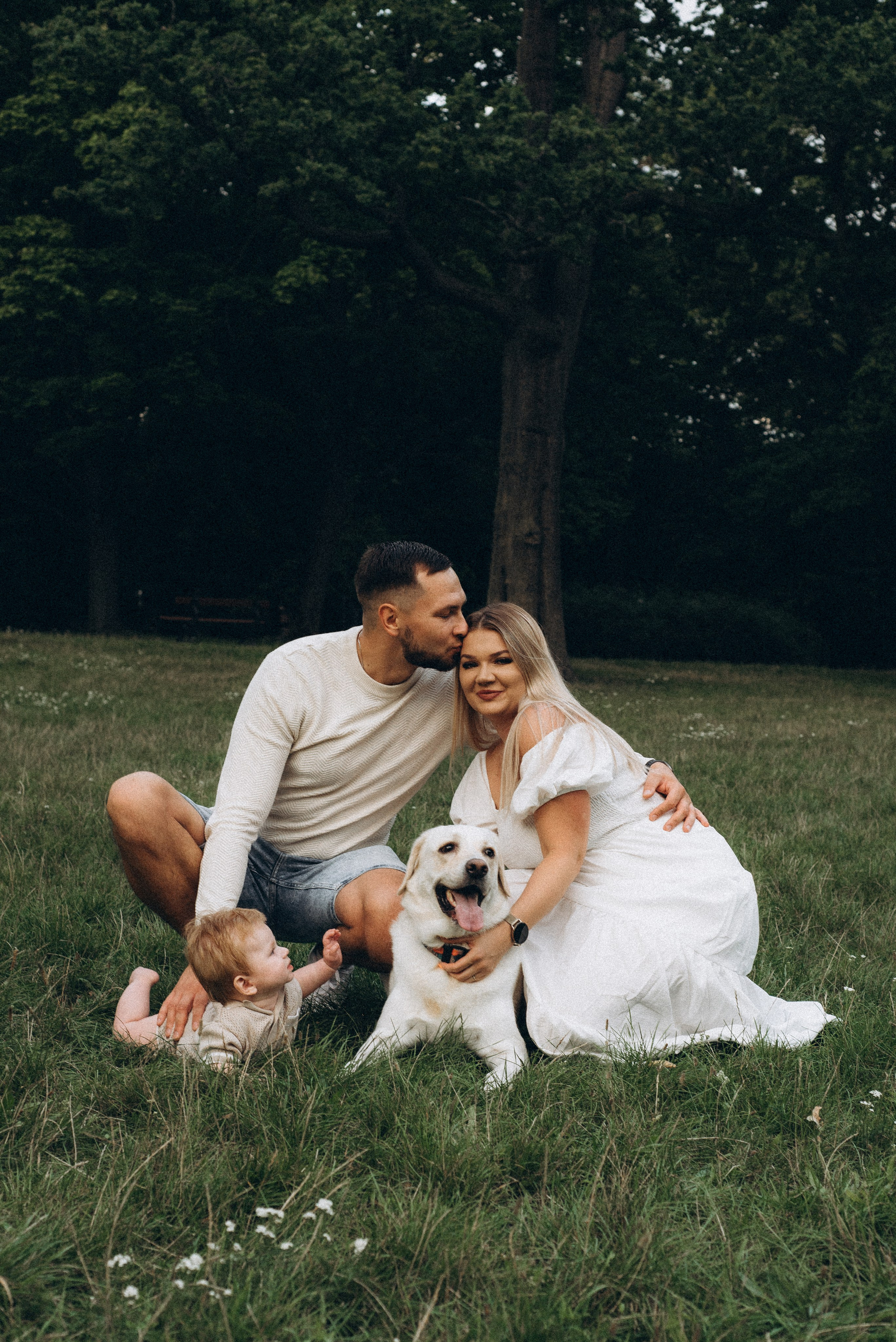 Antek z rodziną. HOME