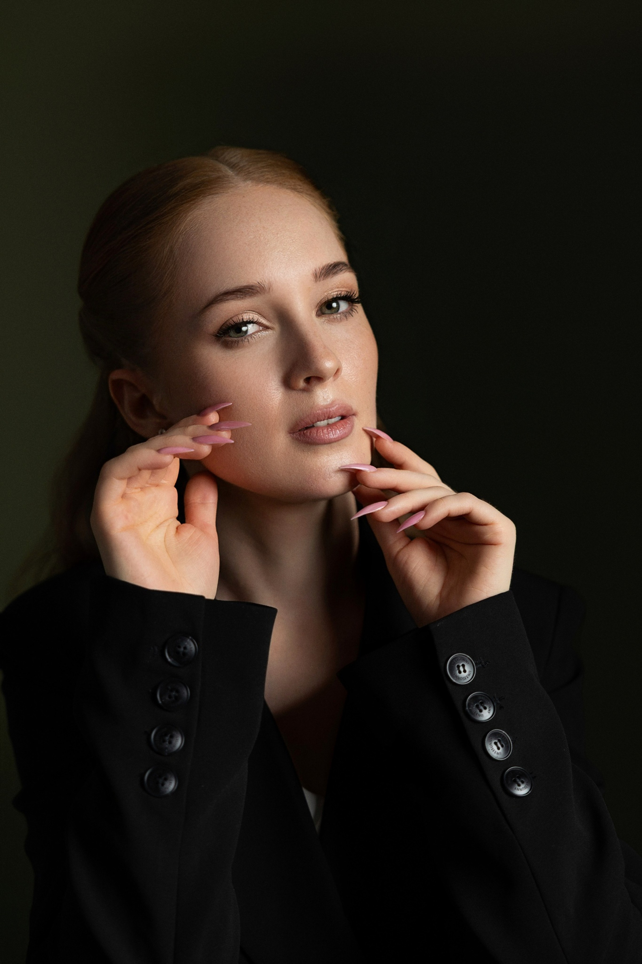 Studio portraits. Vancouver Photographer | Catherine Vashchenko