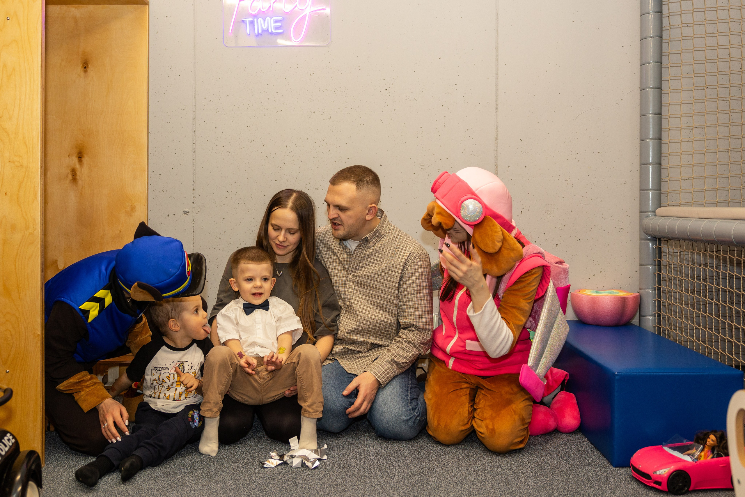 День рождения Артёма 24 января 2026 года. Семейный и детский фотограф в Варшаве Мила Бобровская