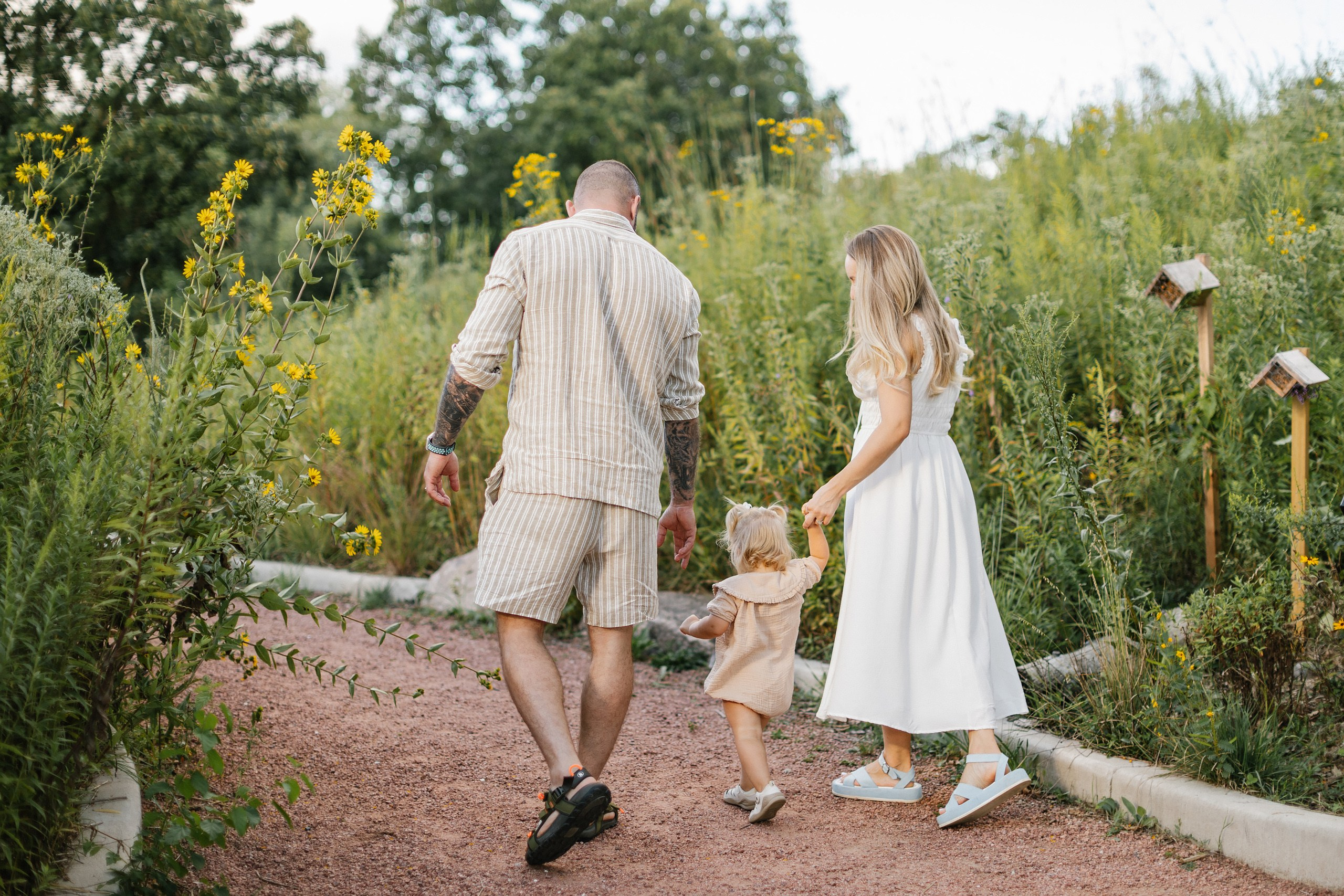 08.21.25 Family Photoshoot. Wedding family event photographer in Chicago Nick Yushevich
