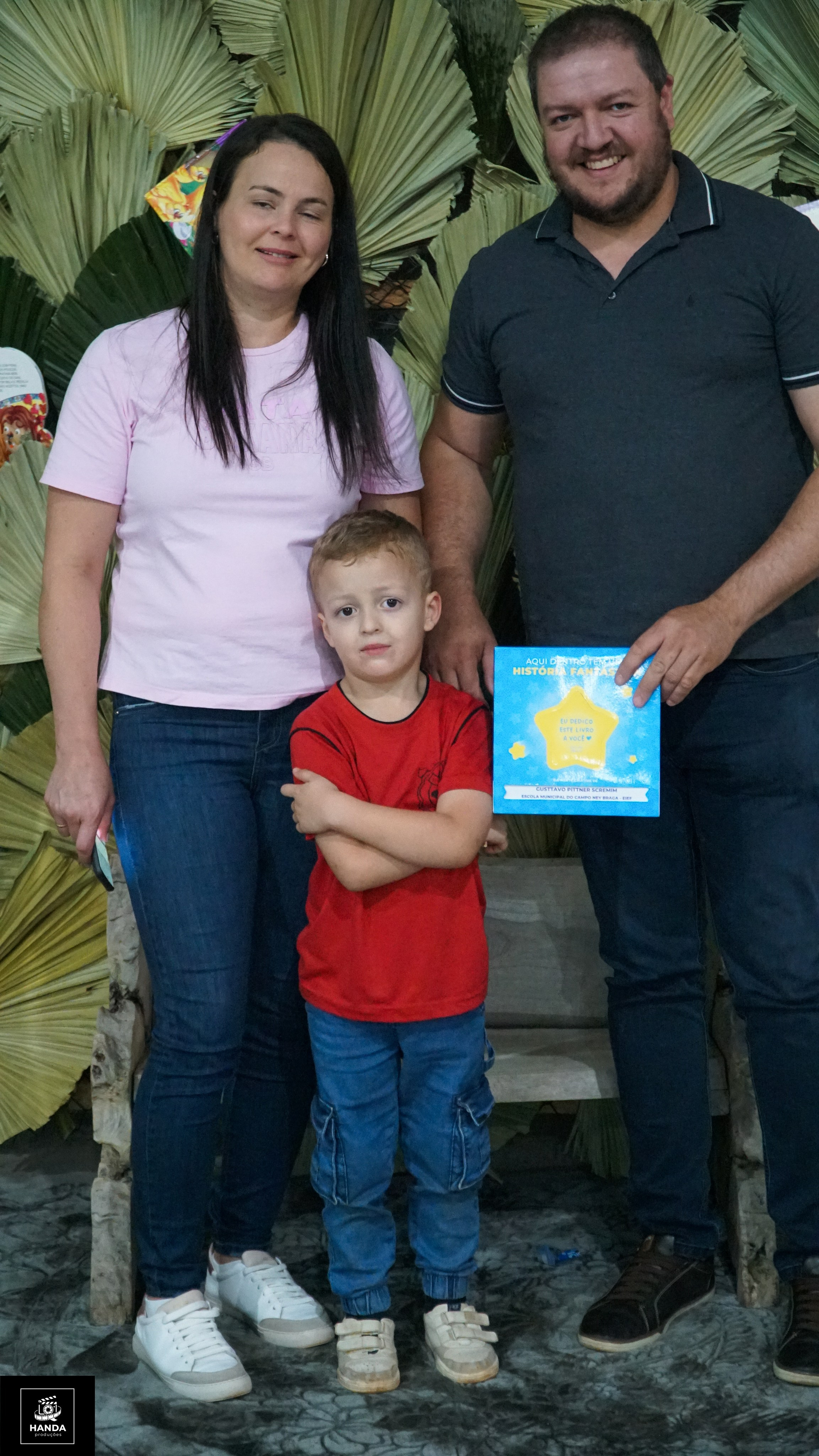 Noite autógrafos colégio Aurélio Buarque de Holanda. Handa Produções