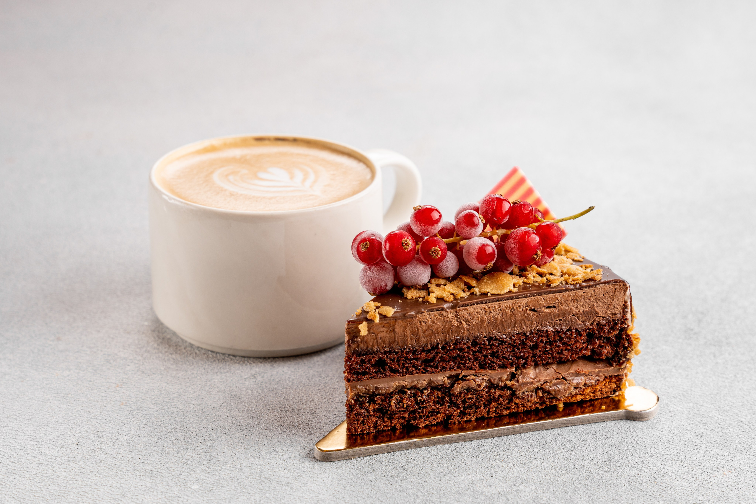 FOOD PHOTO. Photo and video production. Editing & retouching services. Training