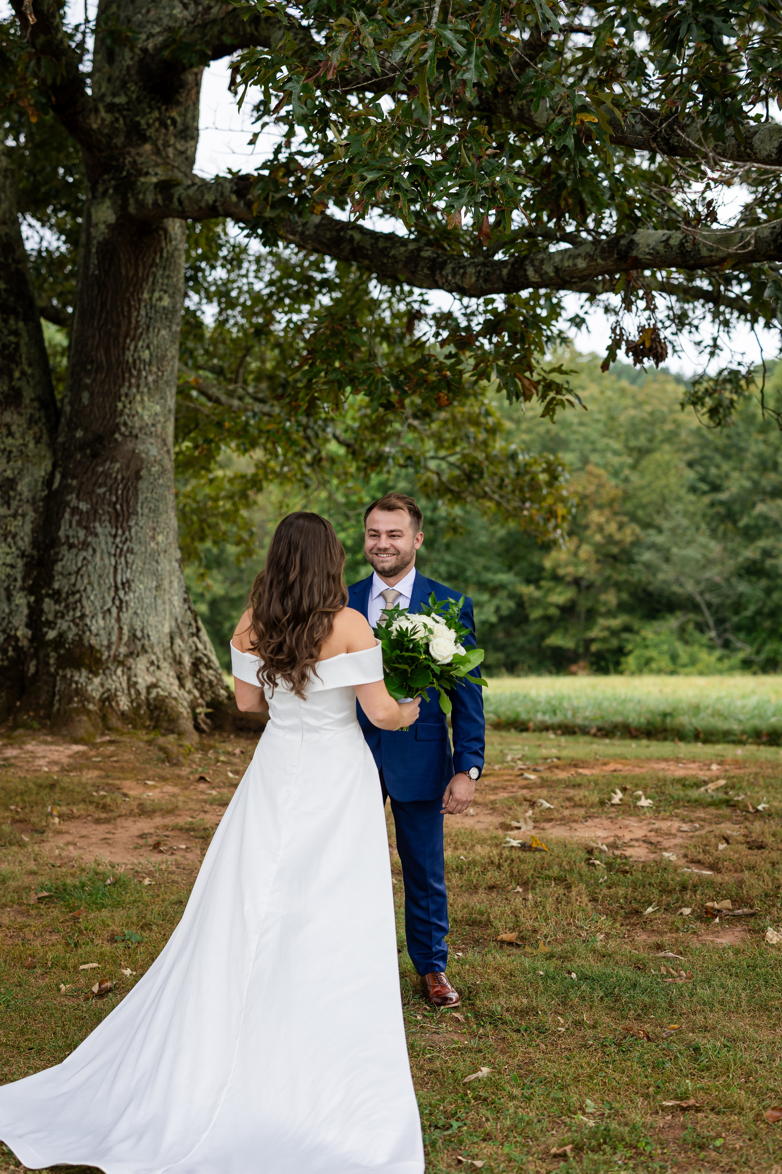 Rhodes & Allison’s Timeless Wedding at Greenbrier Farms. Wedding and portrait photography in Greenville SC