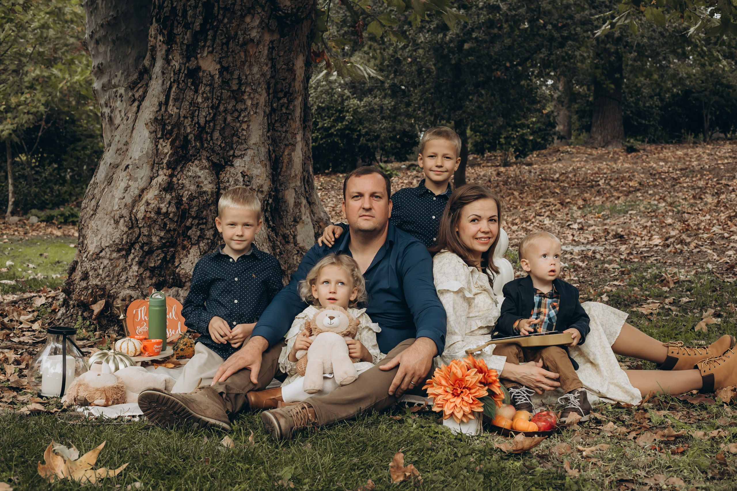 Events and big family photos. Family and children’s lifestyle photographer Elena Tumanova