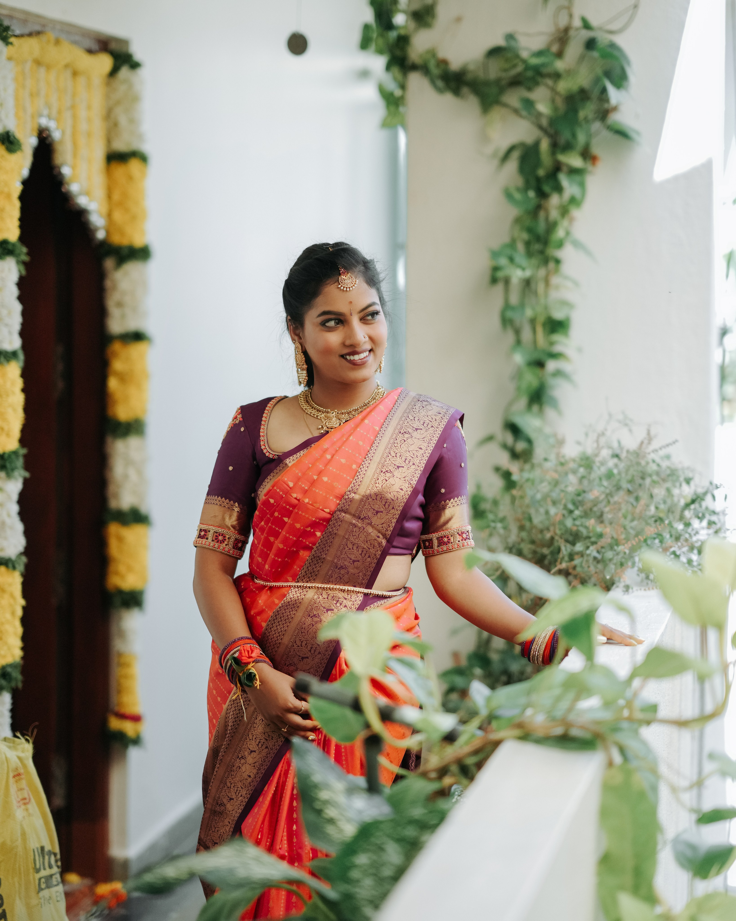 HALDI & MEHANDI. Wedding photographer Stalen Robert