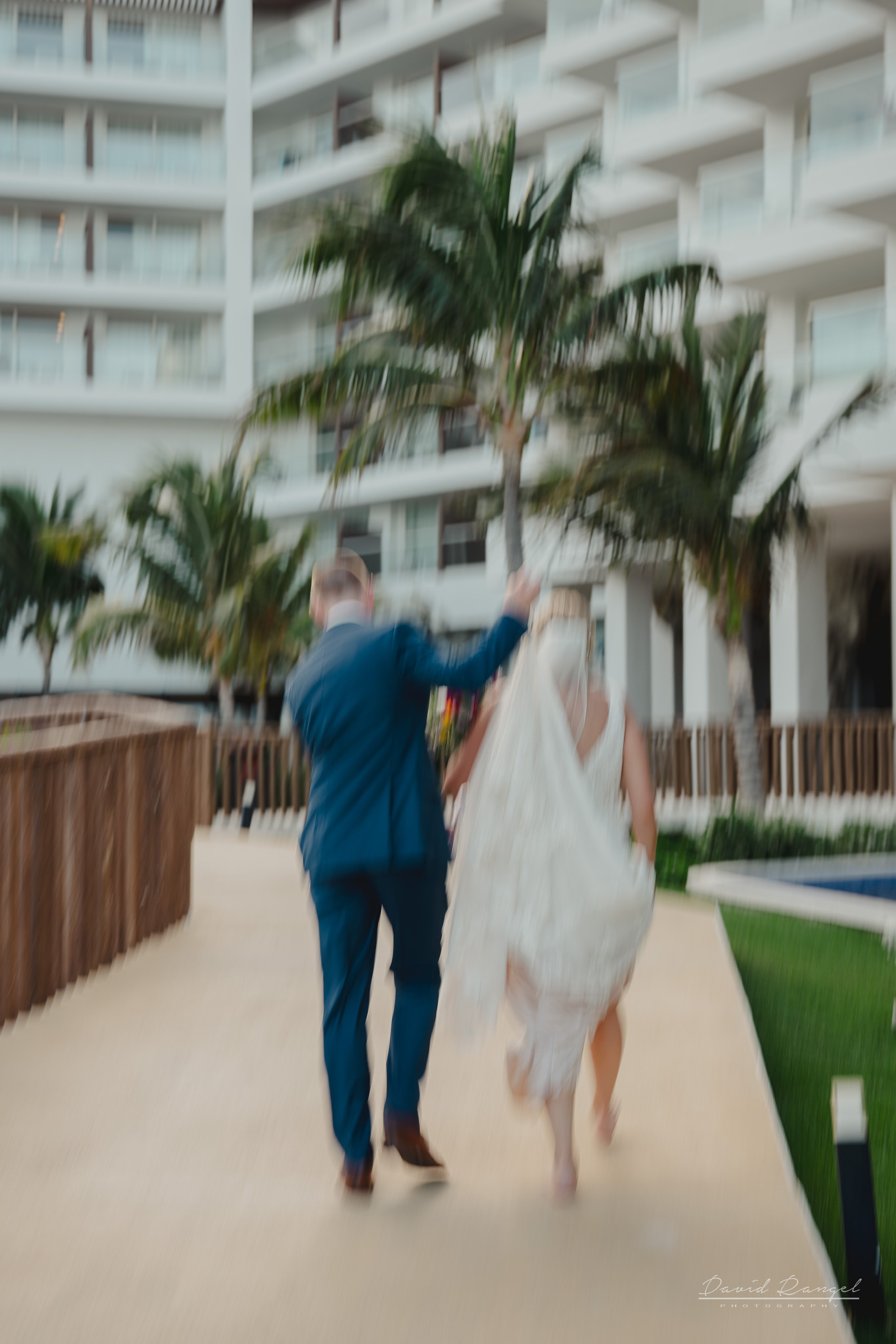 Destination Wedding at Royalton Splash Riviera Cancun. Destination wedding photographer based in Cancun and Riviera Maya with service worldwide