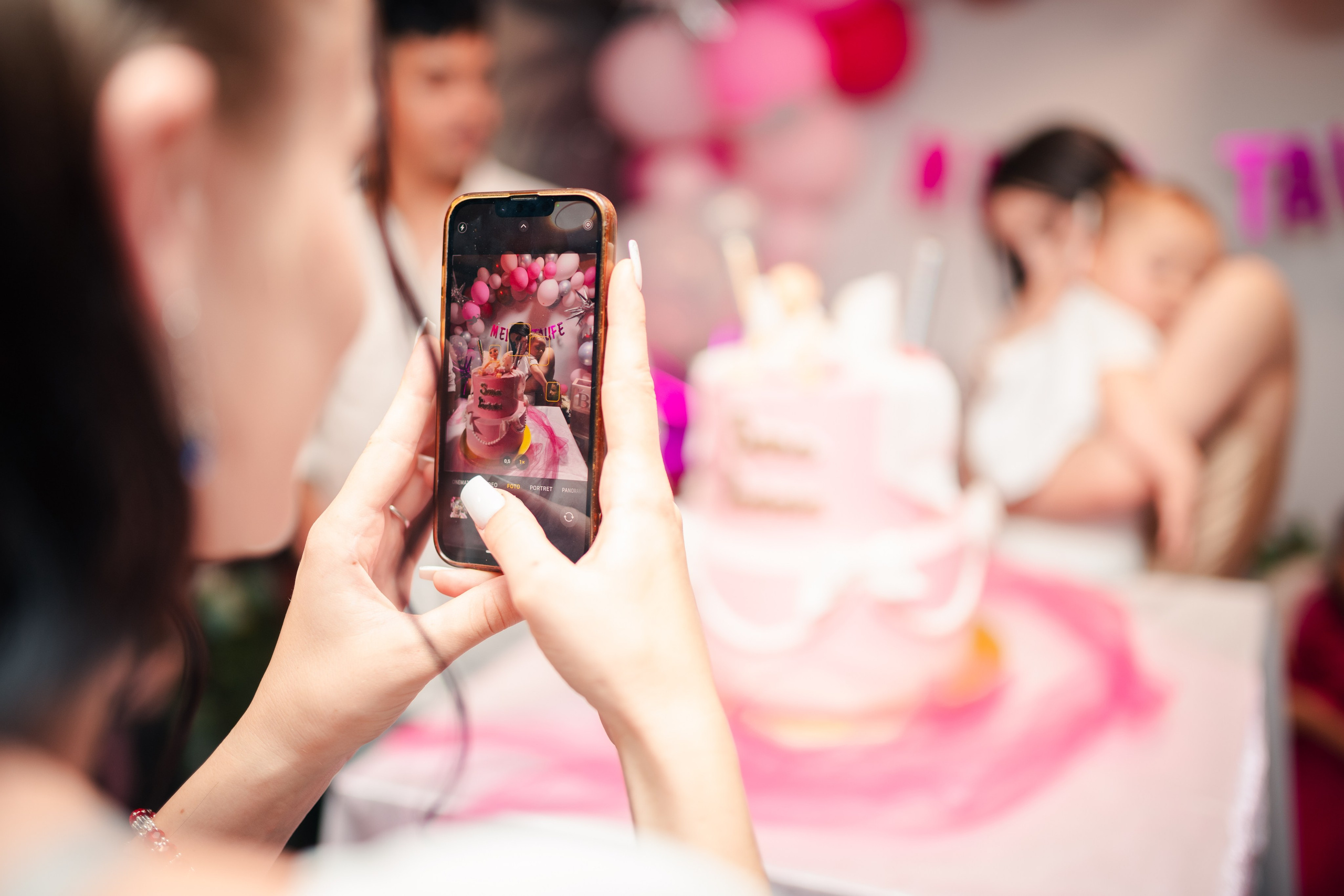 Micuta Sara-Lavinia. Fotograf de nuntă în Germania