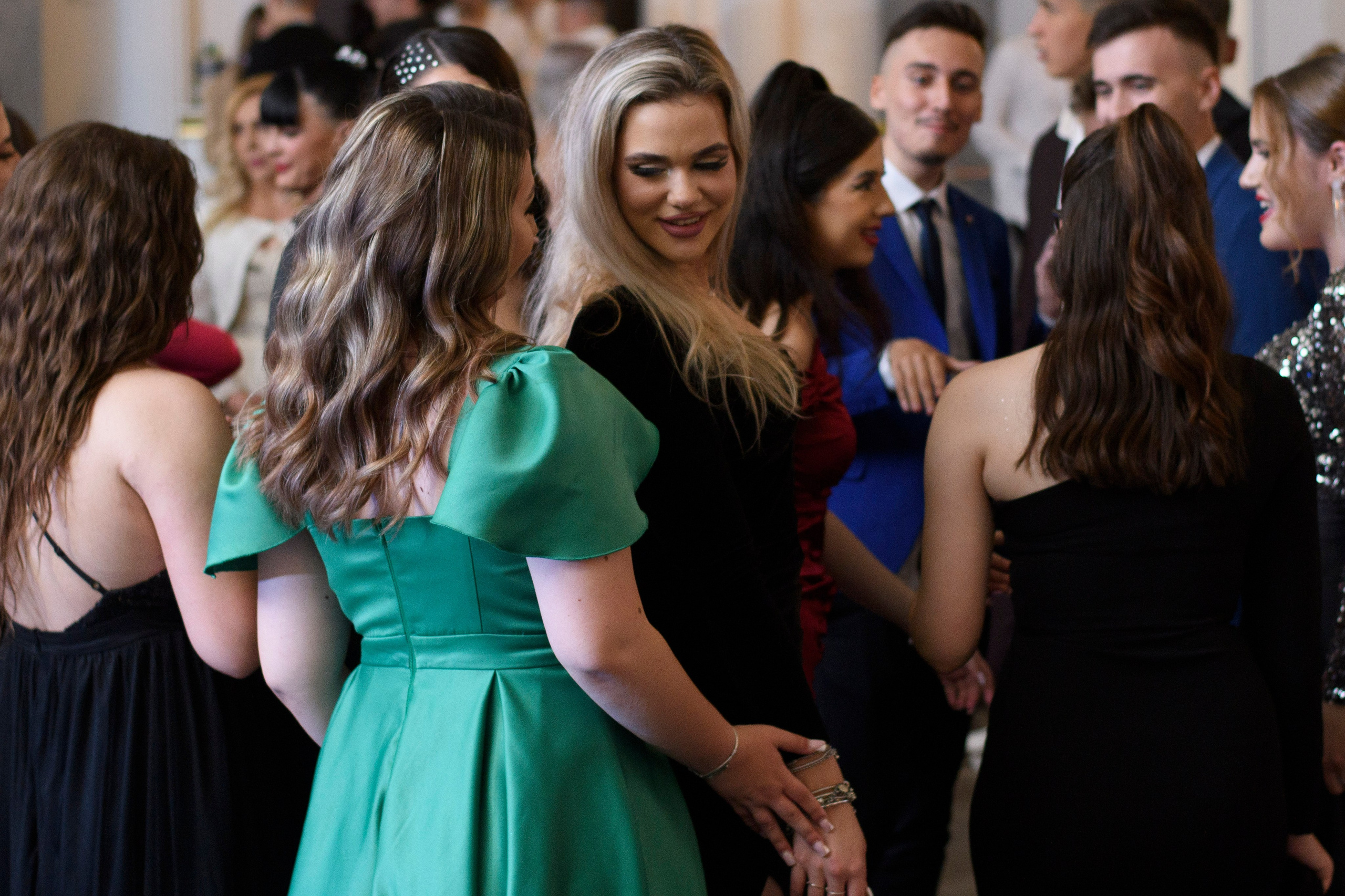 Bal liceul Virigil Magearu - Velveto. MDimaFotoStudio. Fotograf de nuntă, evenimente private și de familie