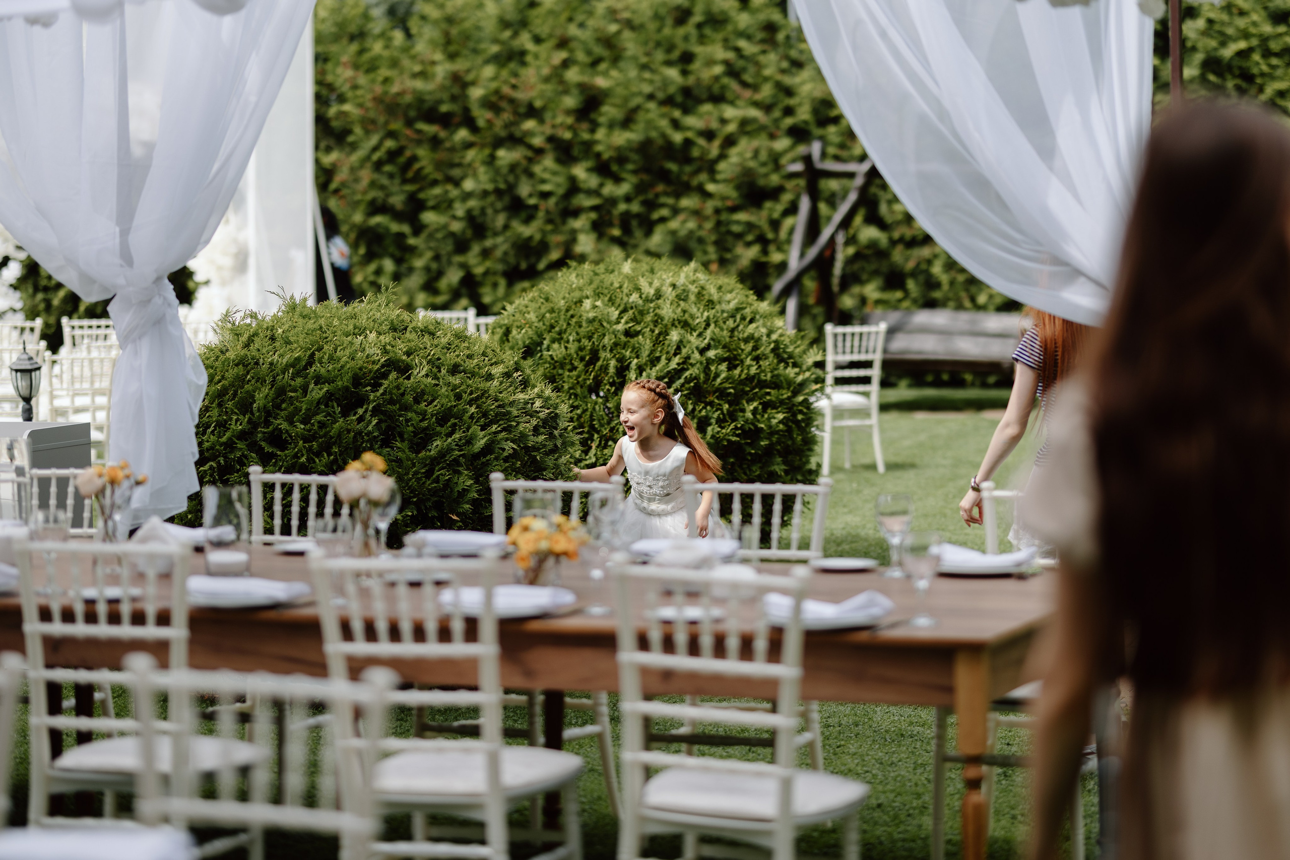 Corina & Dumitru. Main