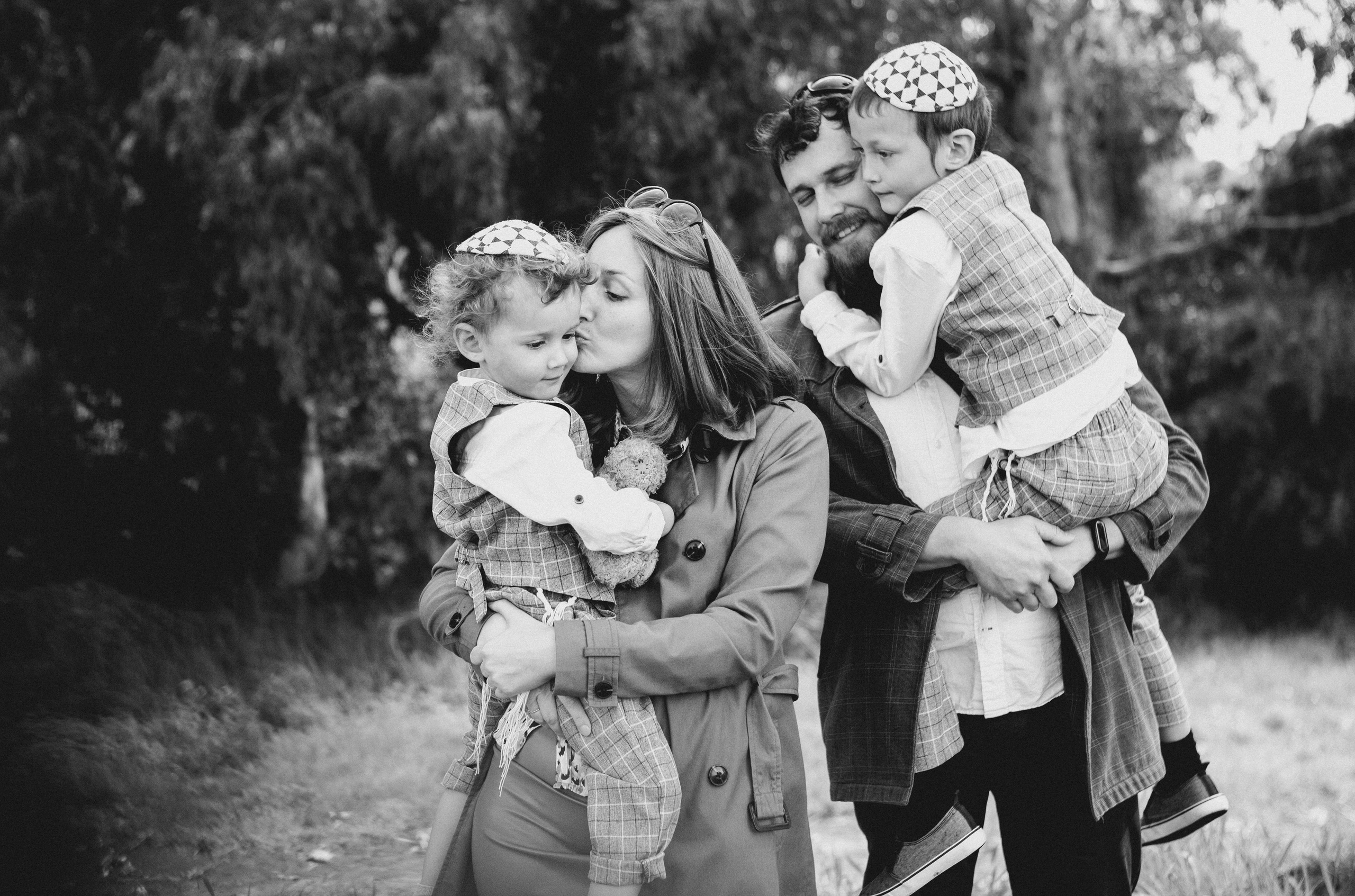 NORTH OF NETANYA. PHOTOGRAPHER IN ISRAEL