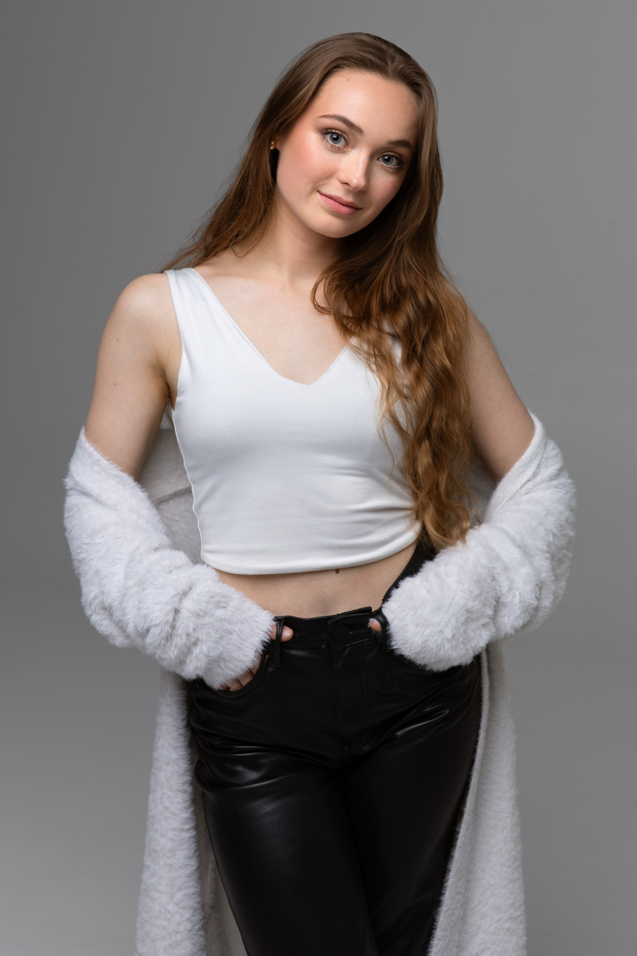 LIVIJA | VILNIUS. Vestuvių ir nėščiųjų fotografė Raminta Razmaitė