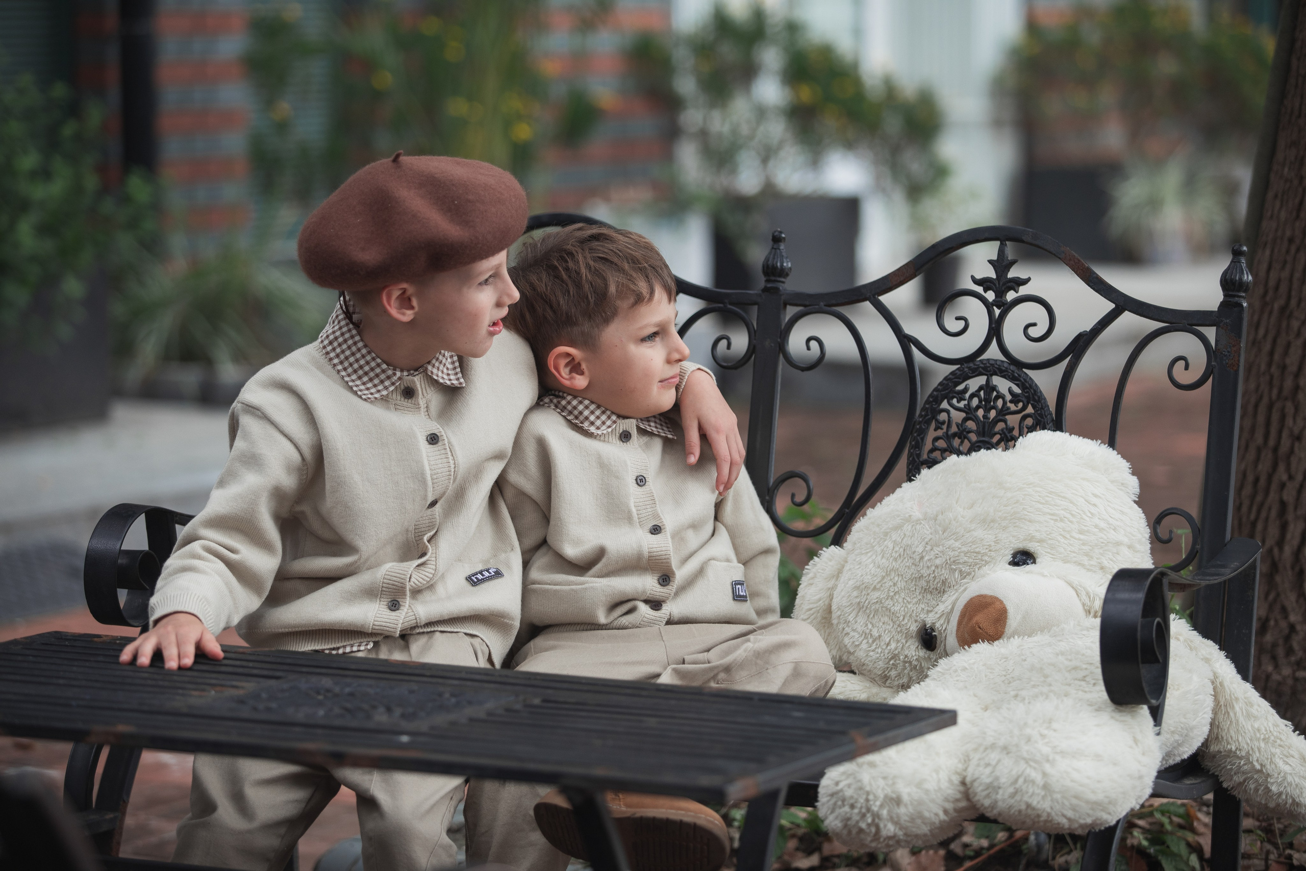 Family photoshoot in Temsa town, Shanghai. Photographer in Shanghai — Lola Pidluskaya