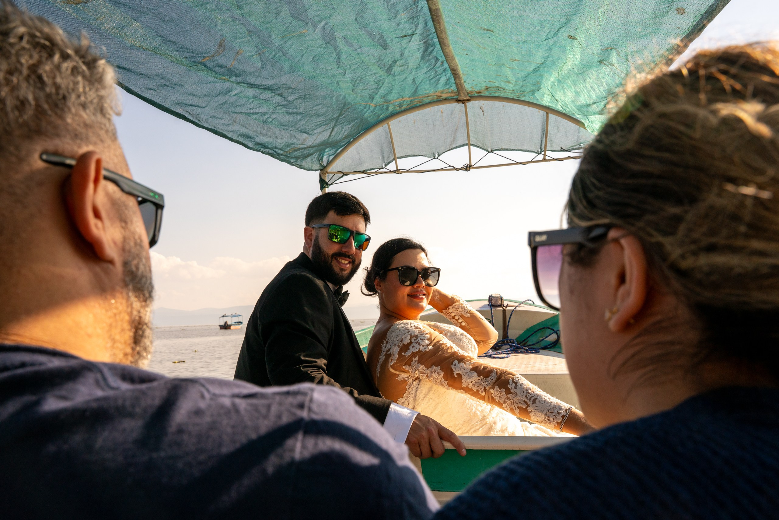 Daniel & Jannet. Elopement & Lifestyle Wedding Photographer