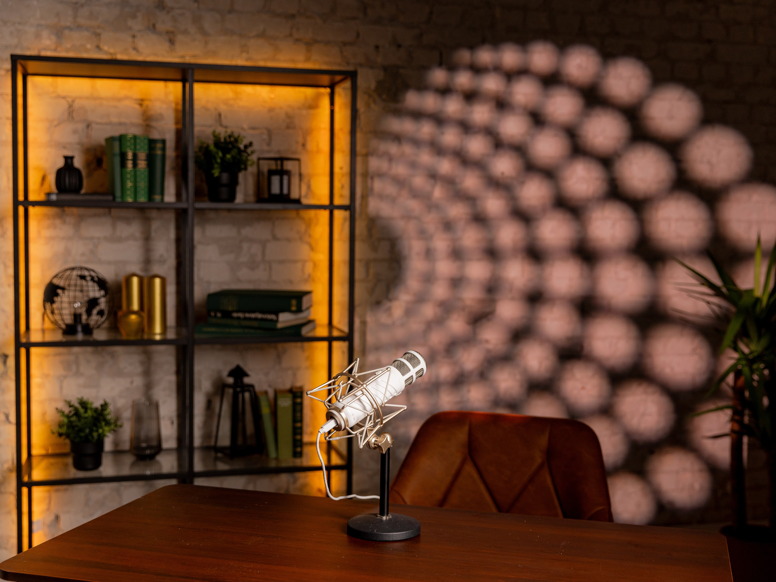 Aktuelle Standorte. Leon Fotostudio Hamburg