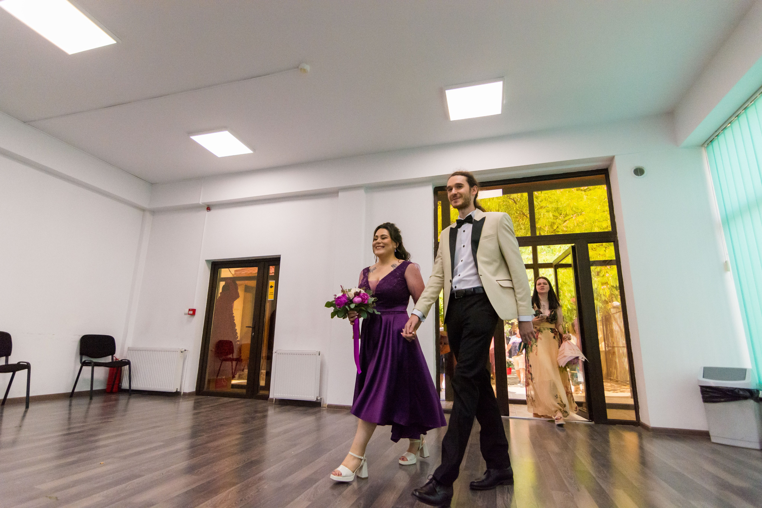 Cununie civila, fotograf cununie civila bucuresti, fotograf stare civila, cununie la Sector 4 Bucuresti, fotografii de la cununie, fotograf de nunta, fotografii nunta de la starea civila, pozing mireasa, obiceiuri, fotografie profesionala nunta, civila pe strada Gramont 26