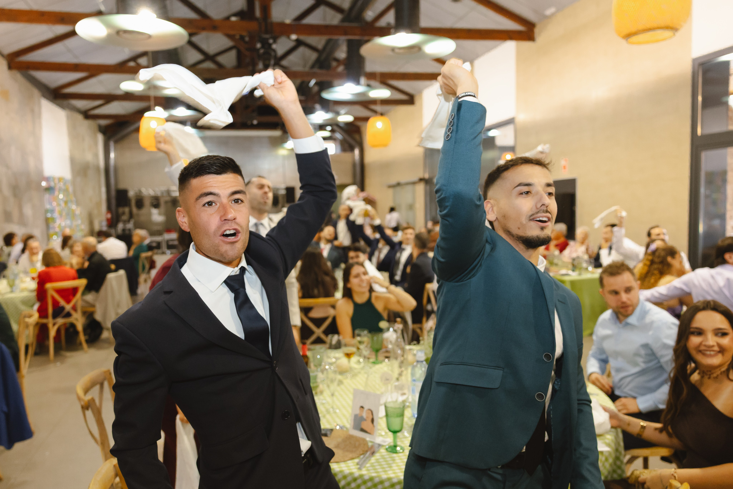 EVA & GUILLE. Fotógrafo y Videografo de bodas y eventos