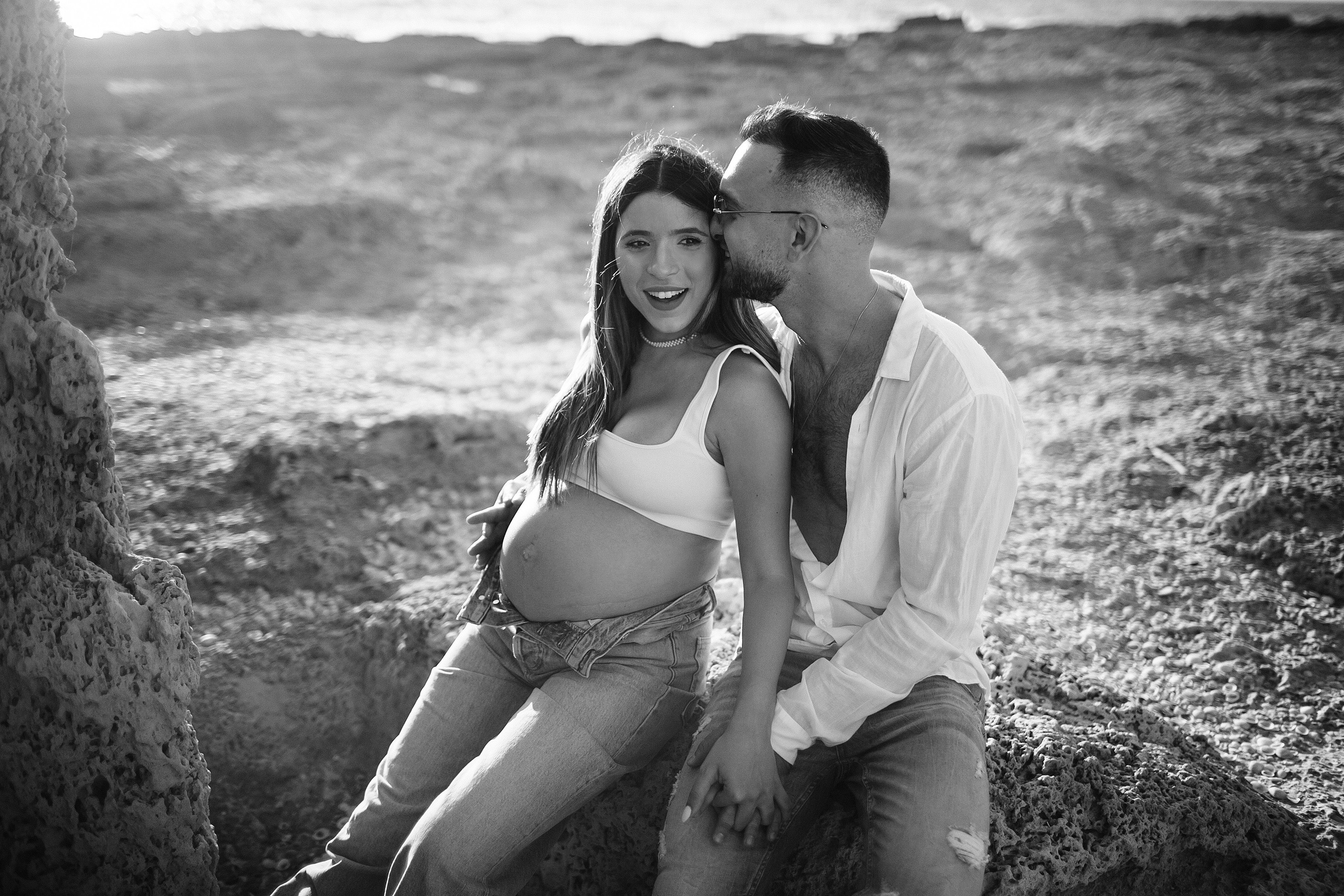 Yael & Gal Nahsholim beach. Family photographer in Israel