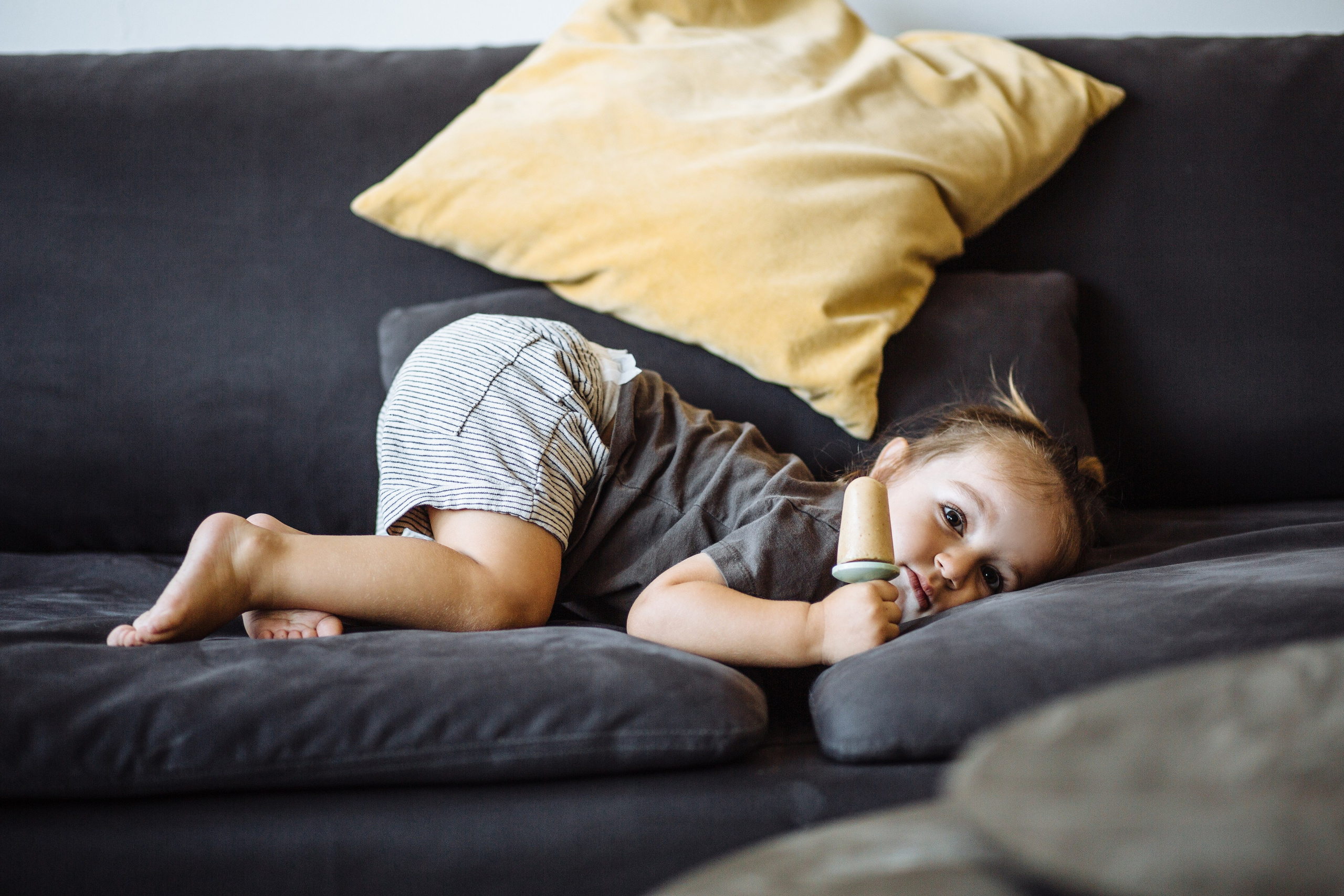 Home story. Family photographer in Israel