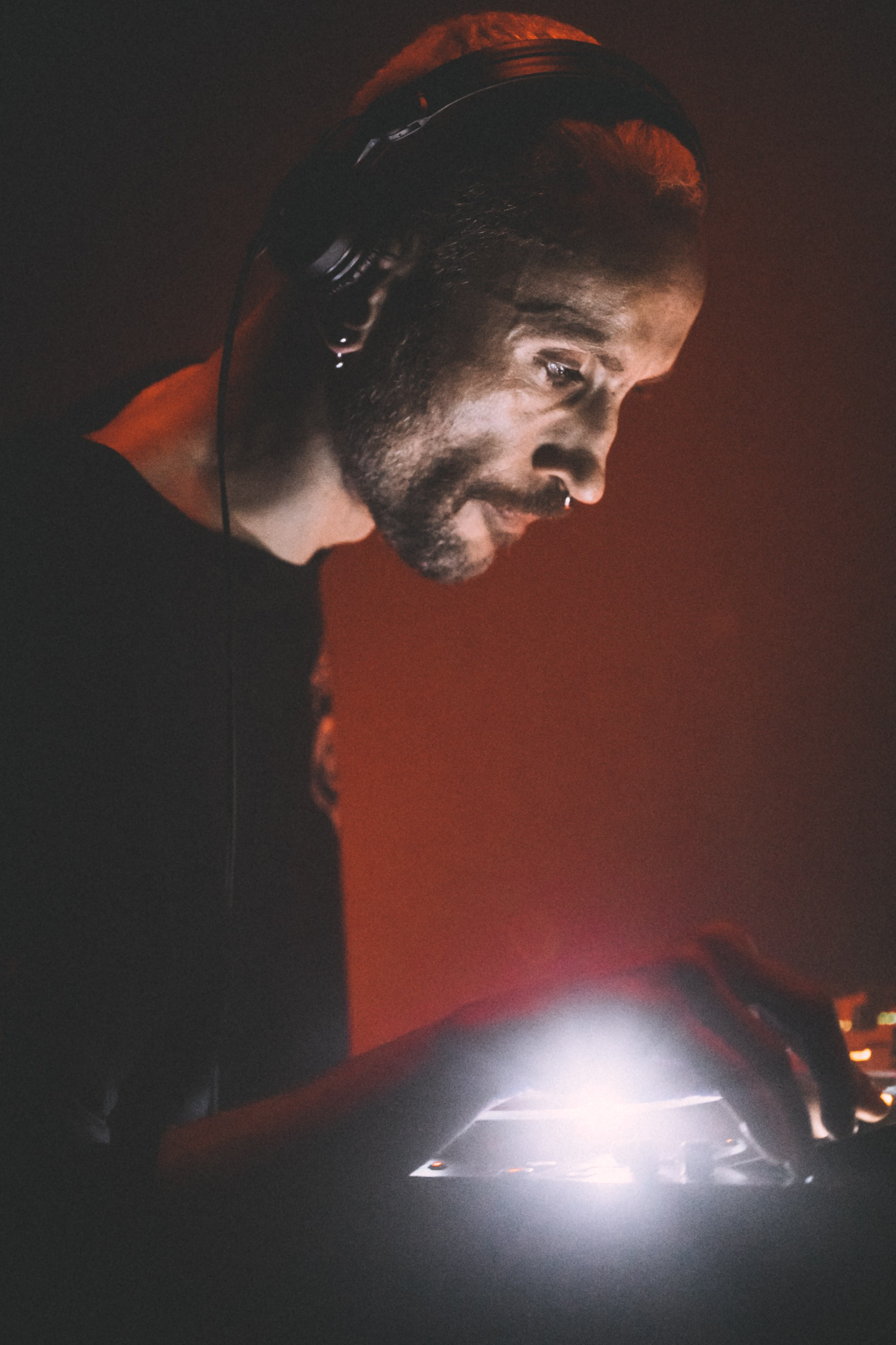 For the next edition CONSTRUCT / DESTRUCT are honored to welcome a group of bona fide and like-minded artists and DJs hailing from London, UK to represent their city’s adventurous side of industrial techno and dark sound designer electronica. Each of them is a strong and well-respected figure in their musical areas. ROMMEK with his sculpturesque, IDM and industrial-influenced dark techno is a mainstay on the seminal UK techno label Blueprint Records as well as Amsterdam’s Leyla Records, and his DJ sets are in demand all over Europe, making regular returns to venues like Tresor and Renate. He will deliver a DJ set along with his peer Polanski, whose DJ & promoter expertise tracks back to the late 90s, showcasing the knowledge and experience in his delicately sculpted DJ sets and solo productions, as well as by co-running House of Reptile label and hosting some of the most relevant industrial & experimental techno events in the city - Volt London and Blanc (R.I.P.). The style-bending post-industrial duet Torn Relics are sonic storytellers of the highest order, with programmed electronics meeting live instruments, vocals and field recordings in their both hauntingly beautiful and at times crushingly aggressive songs, covering a vast range of forms. Pairing state-of-the-art production skills and powerful live deliverance, they've been putting out impressive releases one after the other on SNTS’ Sacred Court, Instruments of Discipline and Leyla Records. Local support by SKD.