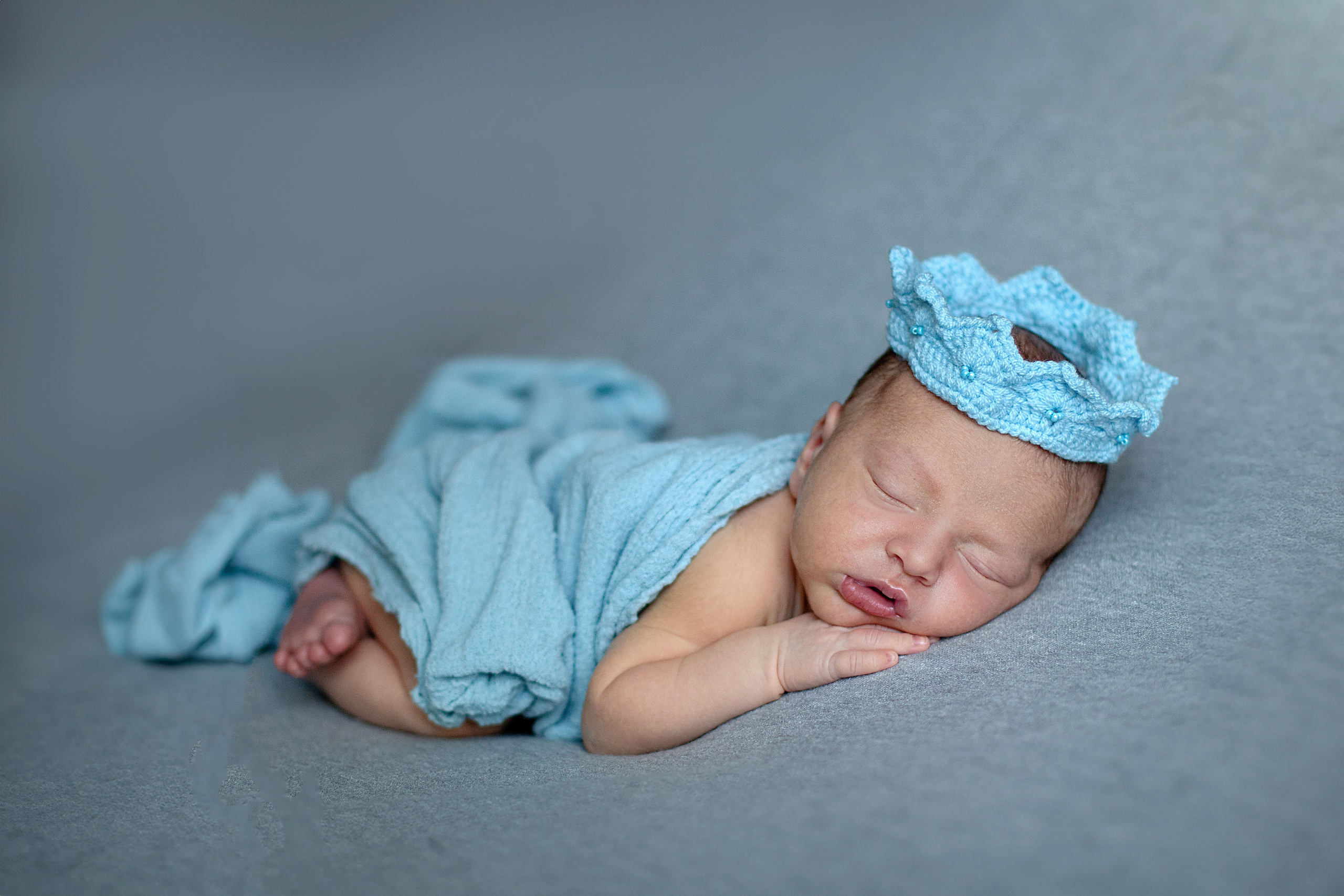 Newborn классическая. Детский и семейный фотограф в г. Бельцы