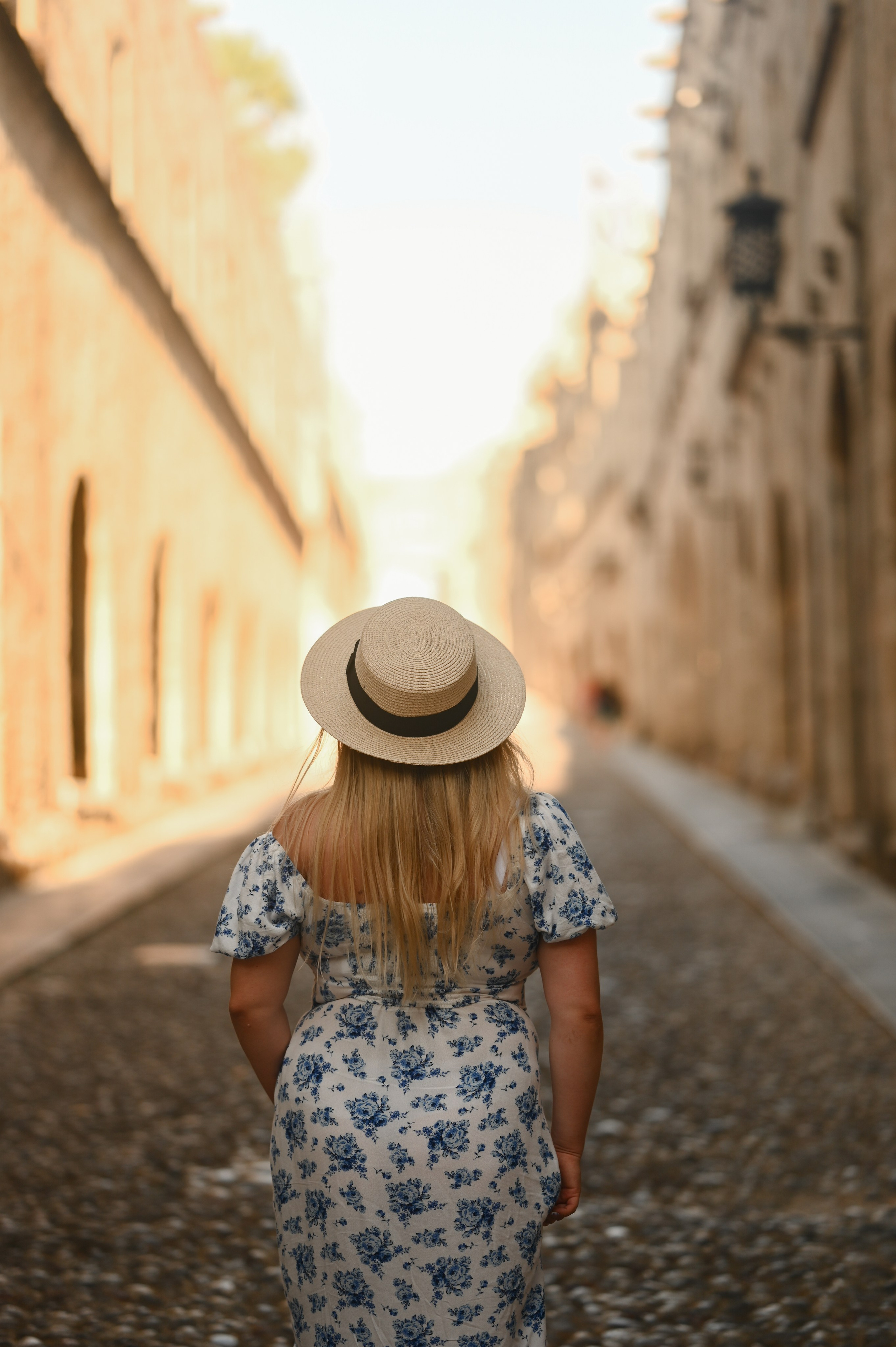 Solo woman photoshoot / портретная фотосессия для женщины Родос. Photographer in Rhodes Island