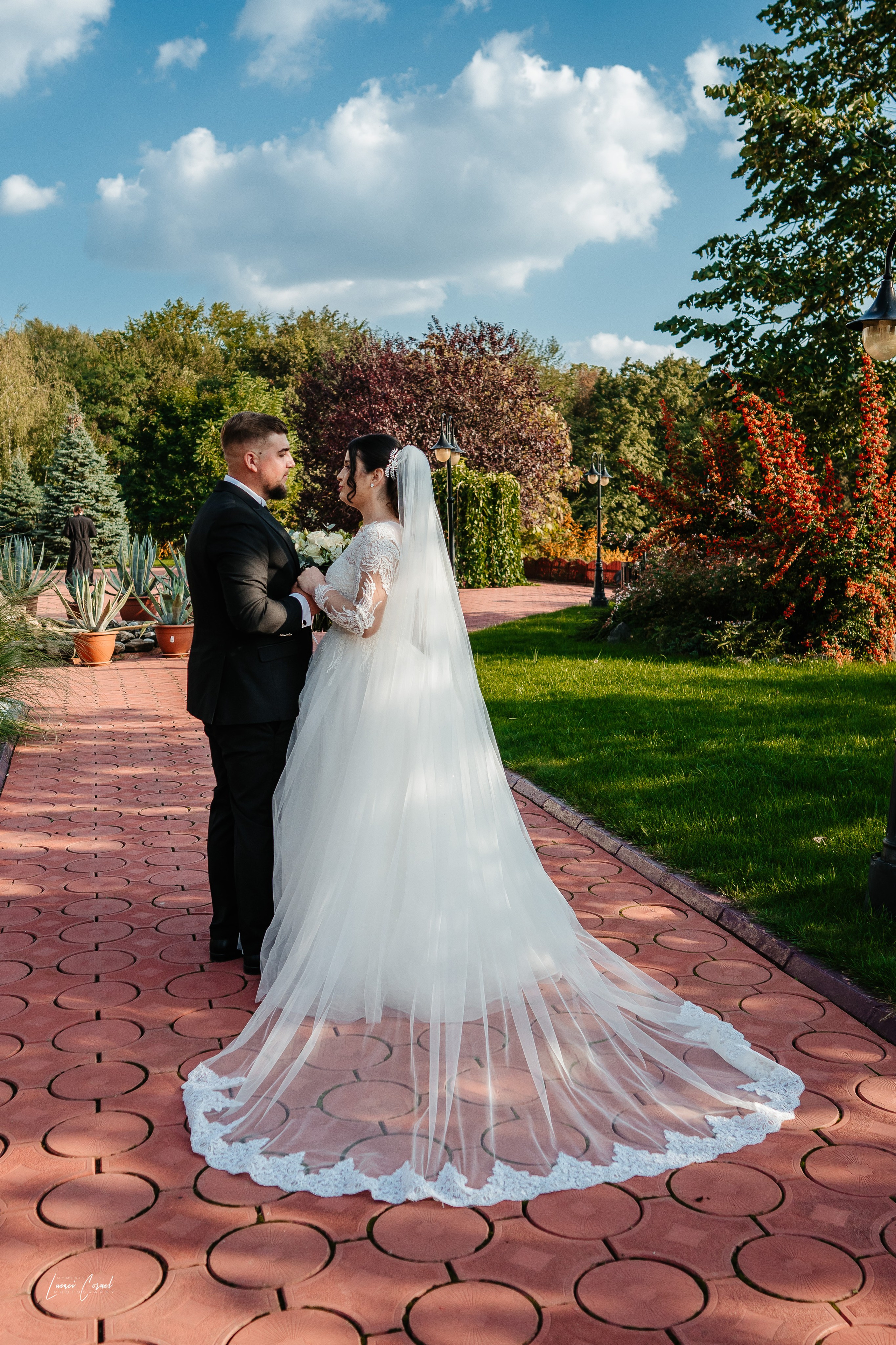 Fotograf de Nuntă Profesional — Fotografie Jurnalistică și Clasică pentru Amintiri de Neuitat. Fotograf de nuntă, corporate, botezuri, majorate și aniversări Roman, Lucaci Cornel