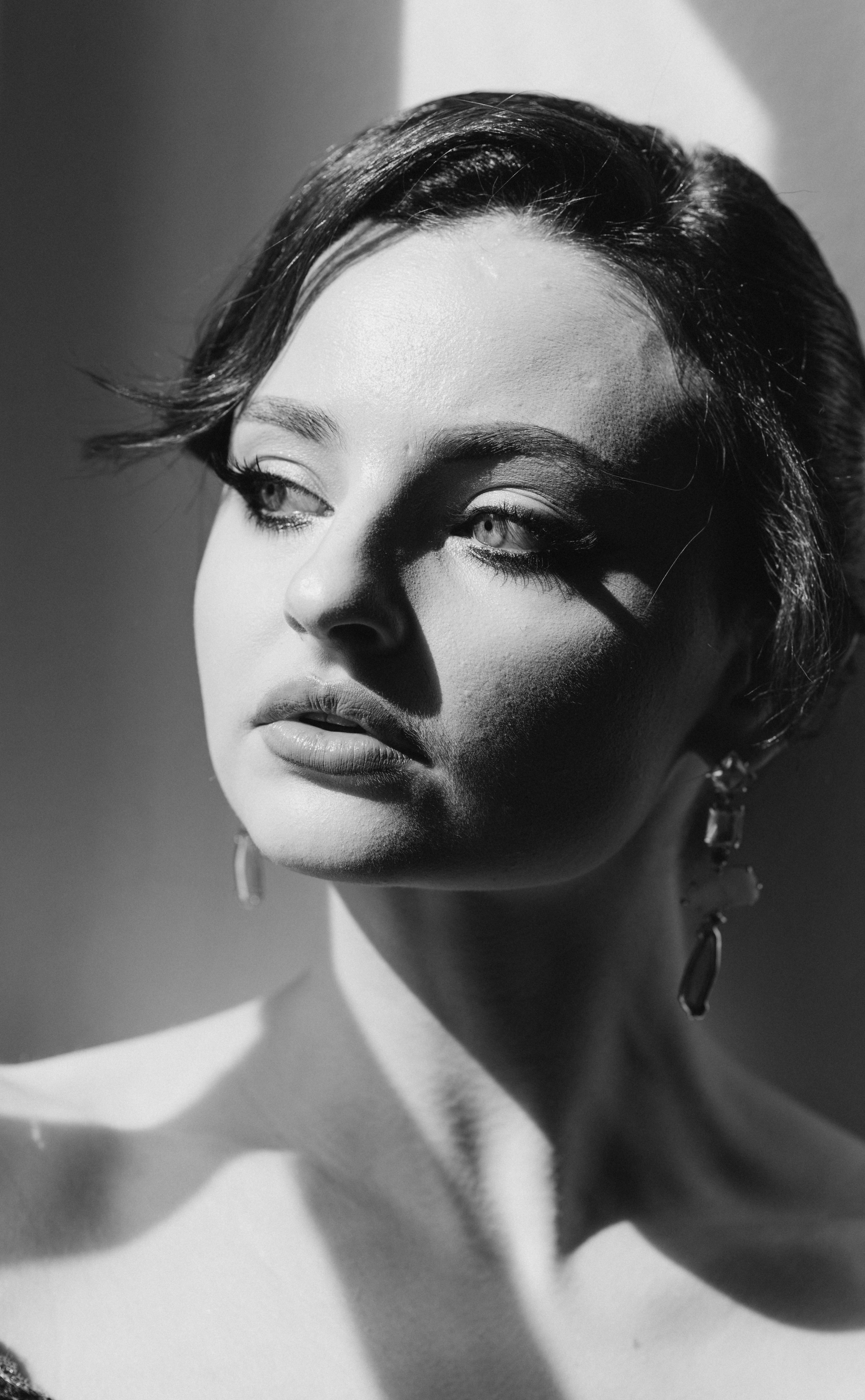 Riikka Couture, Riikka Ikäheimo, Violetta Keller, Portrait, Dancer. Wedding and potrait photographer in Helsinki Vickan O